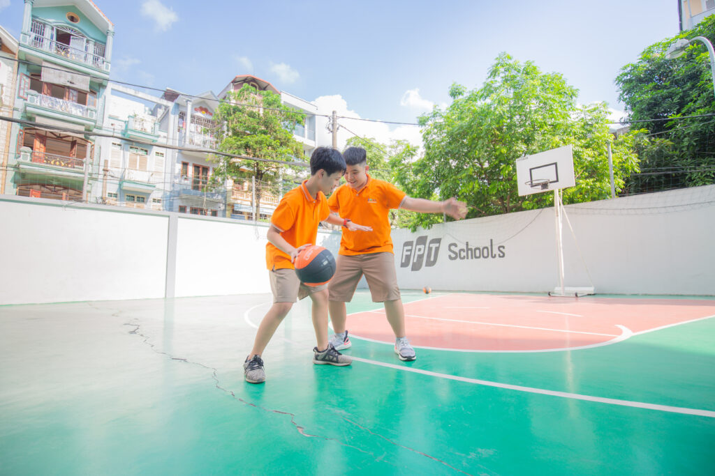 Tập luyện thể thao phù hợp