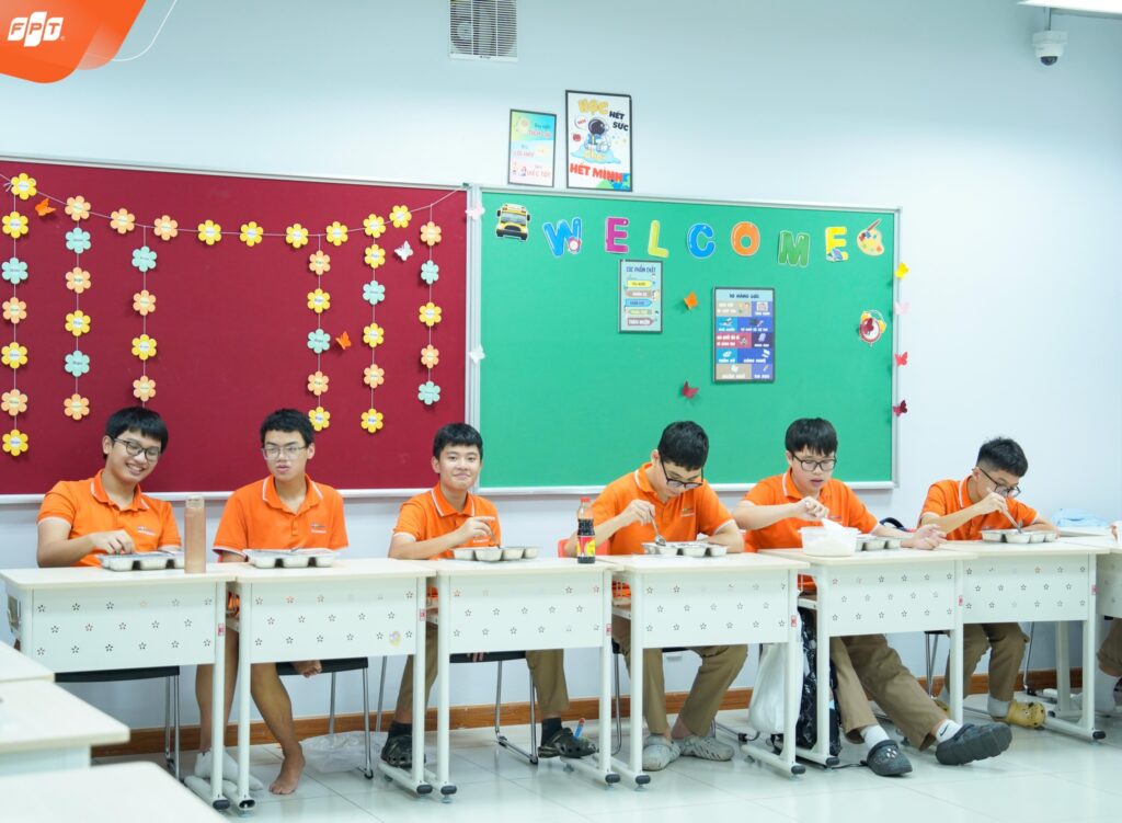 Theo dõi sự phát triển chiều cao của trẻ tại nhà