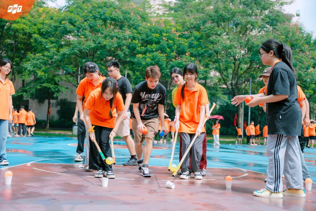 7 Kỹ năng giải quyết xung đột giúp duy trì mối quan hệ tốt đẹp - FPT Education Tìm kiếm lợi ích chung và hợp tác xây dựng giải pháp