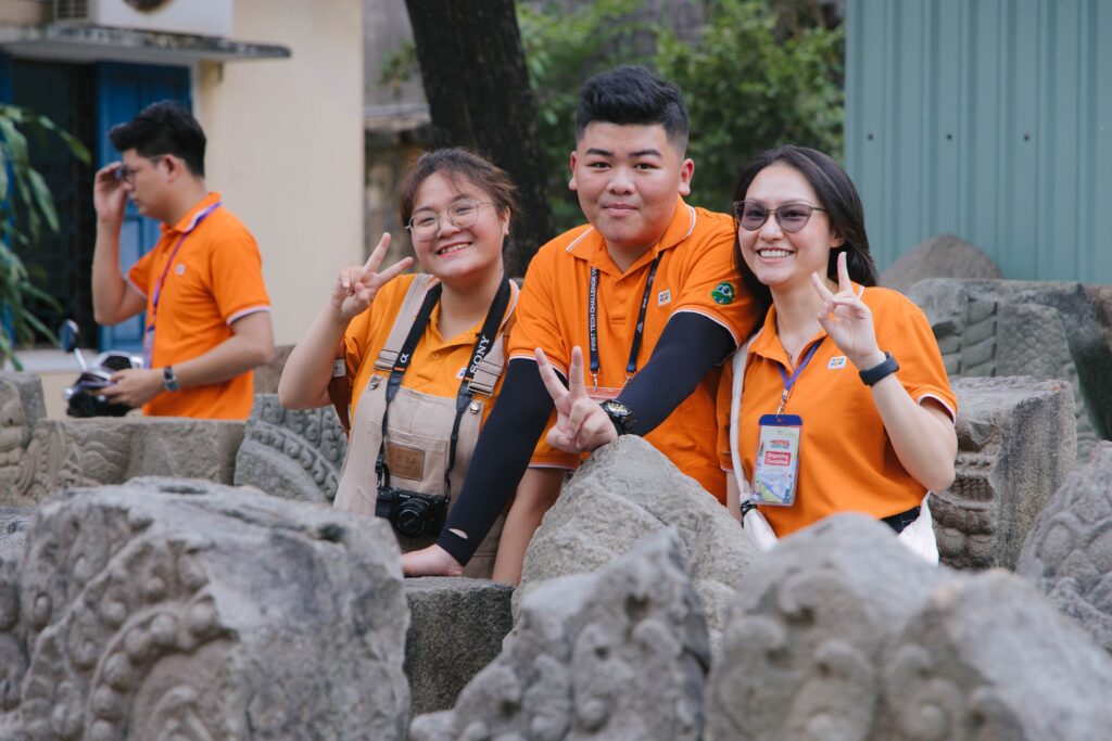 Tình yêu tuổi học trò là gì? Đặc điểm và ý nghĩa với học sinh - FPT Education Vai trò của gia đình, nhà trường