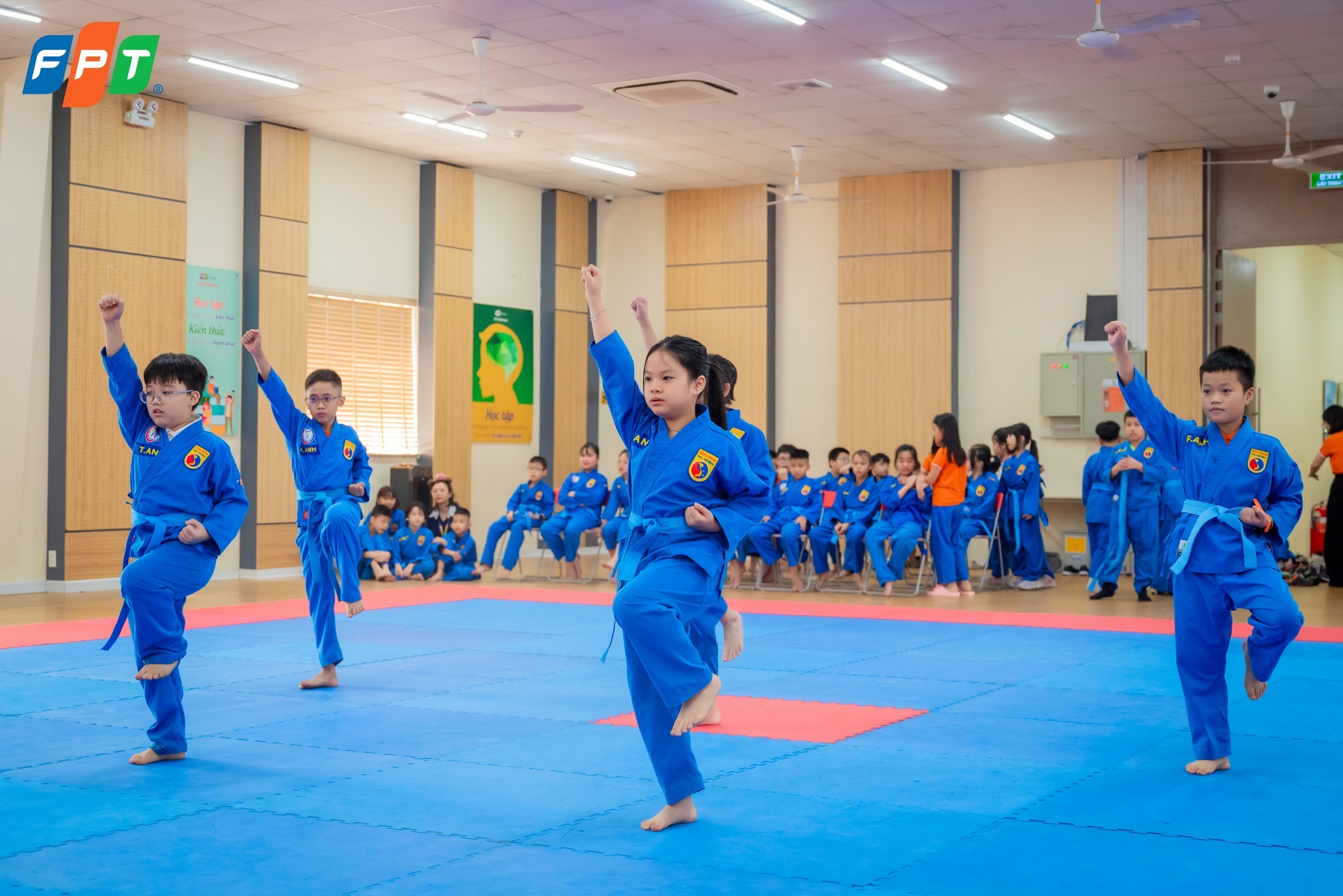 Hội thao Beyond Limits: Sắc xanh Vovinam bùng nổ tại FPT School Cầu Giấy