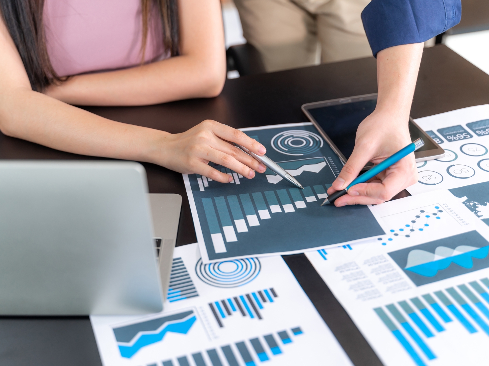 Cách vẽ biểu đồ miền trong excel