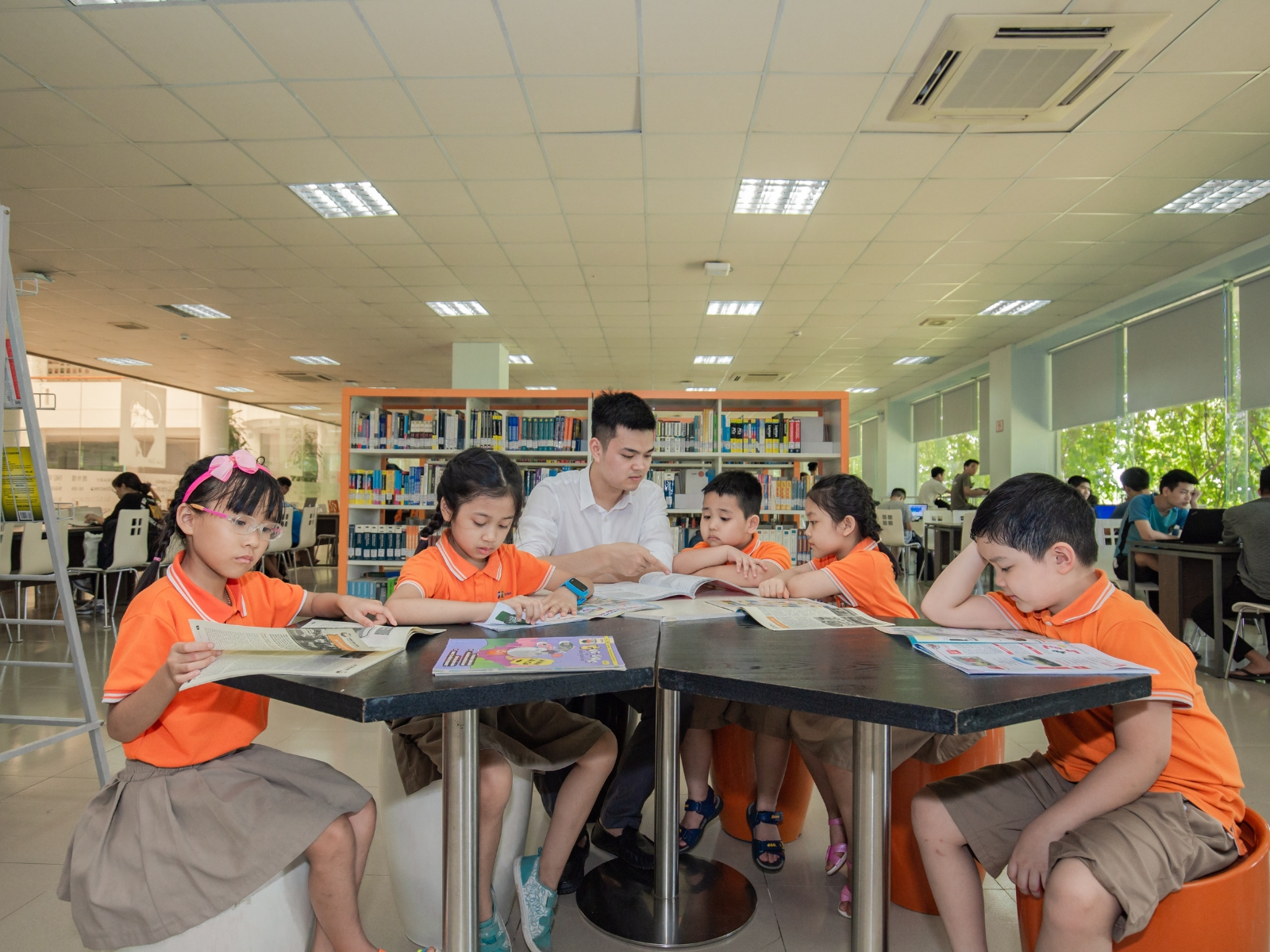 Điểm danh 5 bộ sách giáo khoa mới lớp 1 và cách chọn sách phù hợp cho con - FPT Education Điểm mới của bộ sách giáo khoa mới lớp 1 theo chương trình 2018