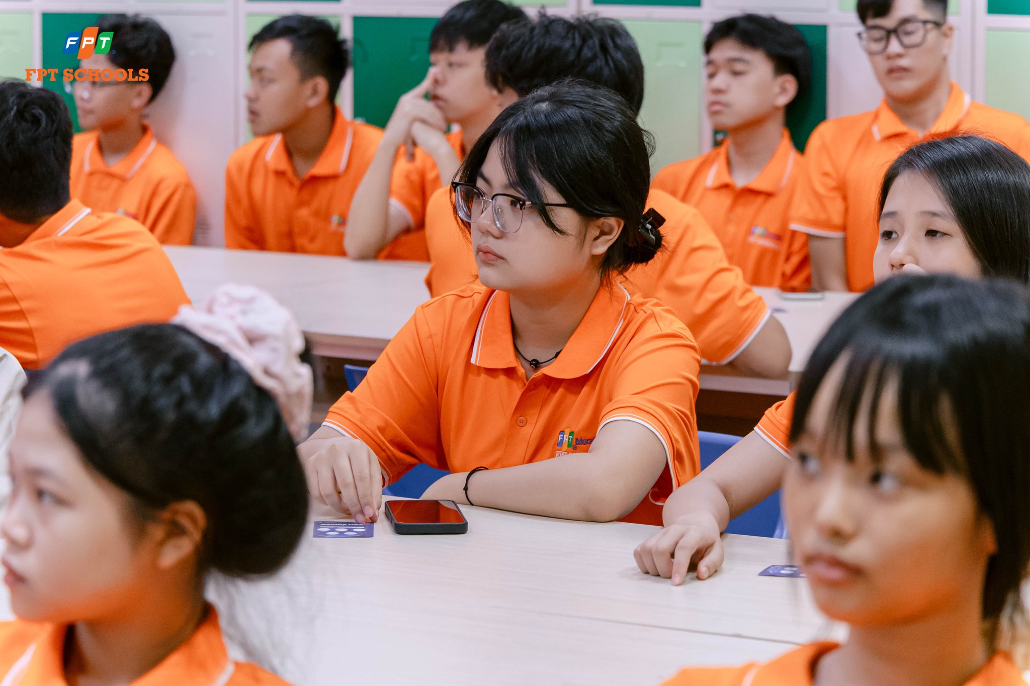 Các môn học lớp 10 theo chương trình mới gồm những môn nào? | FPT Schools