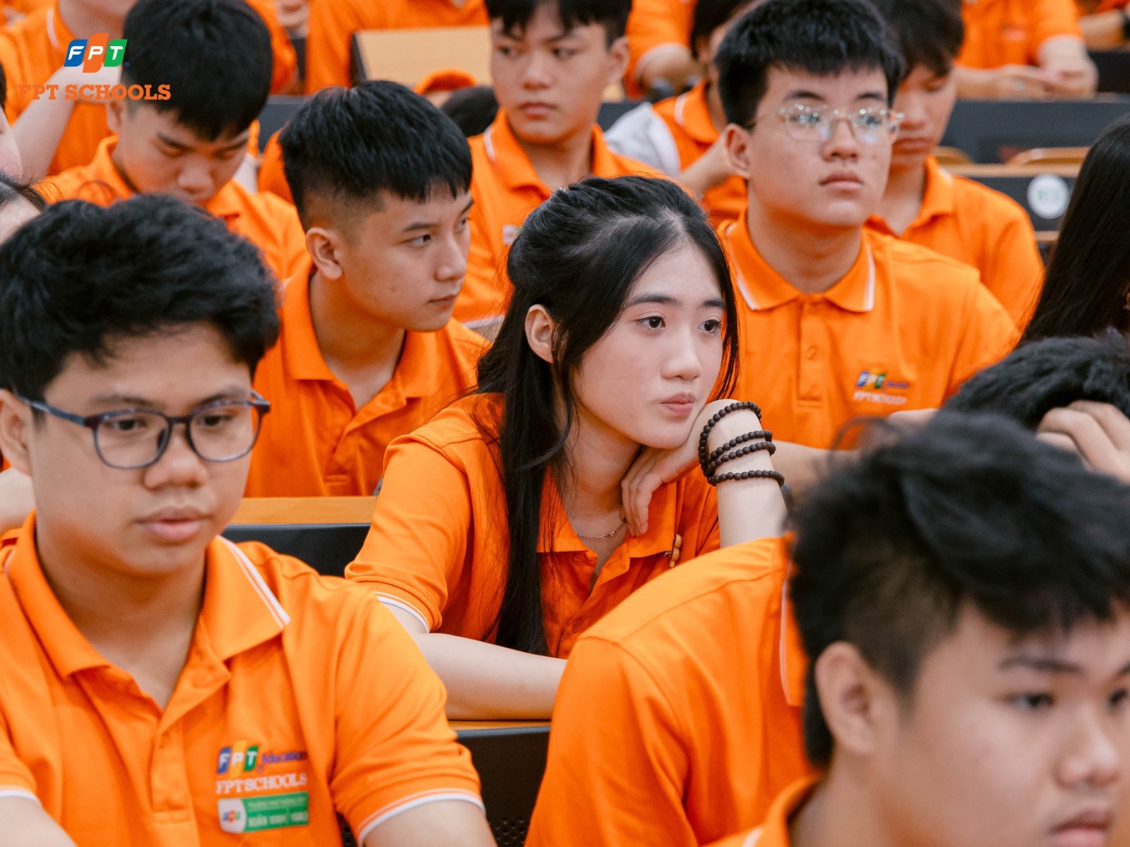 Dấu hiệu trẻ đang mất cân bằng giữa học và chơi