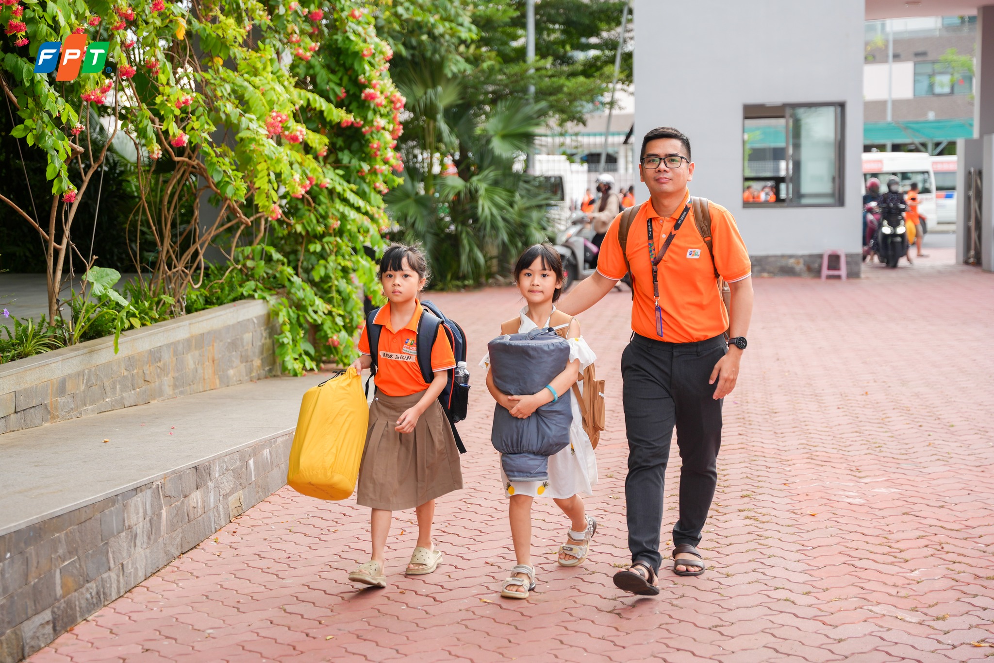 Cách Cha Mẹ Làm Bạn Với Con Đơn Giản, Hiệu Quả Nhất