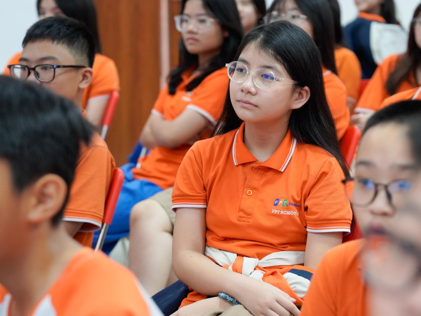 Bật mí 10 cách để học giỏi toán lớp 5 hiệu quả, hiểu sâu, chắc kiến thức - FPT Education Sử dụng tài liệu và ứng dụng hỗ trợ học Toán