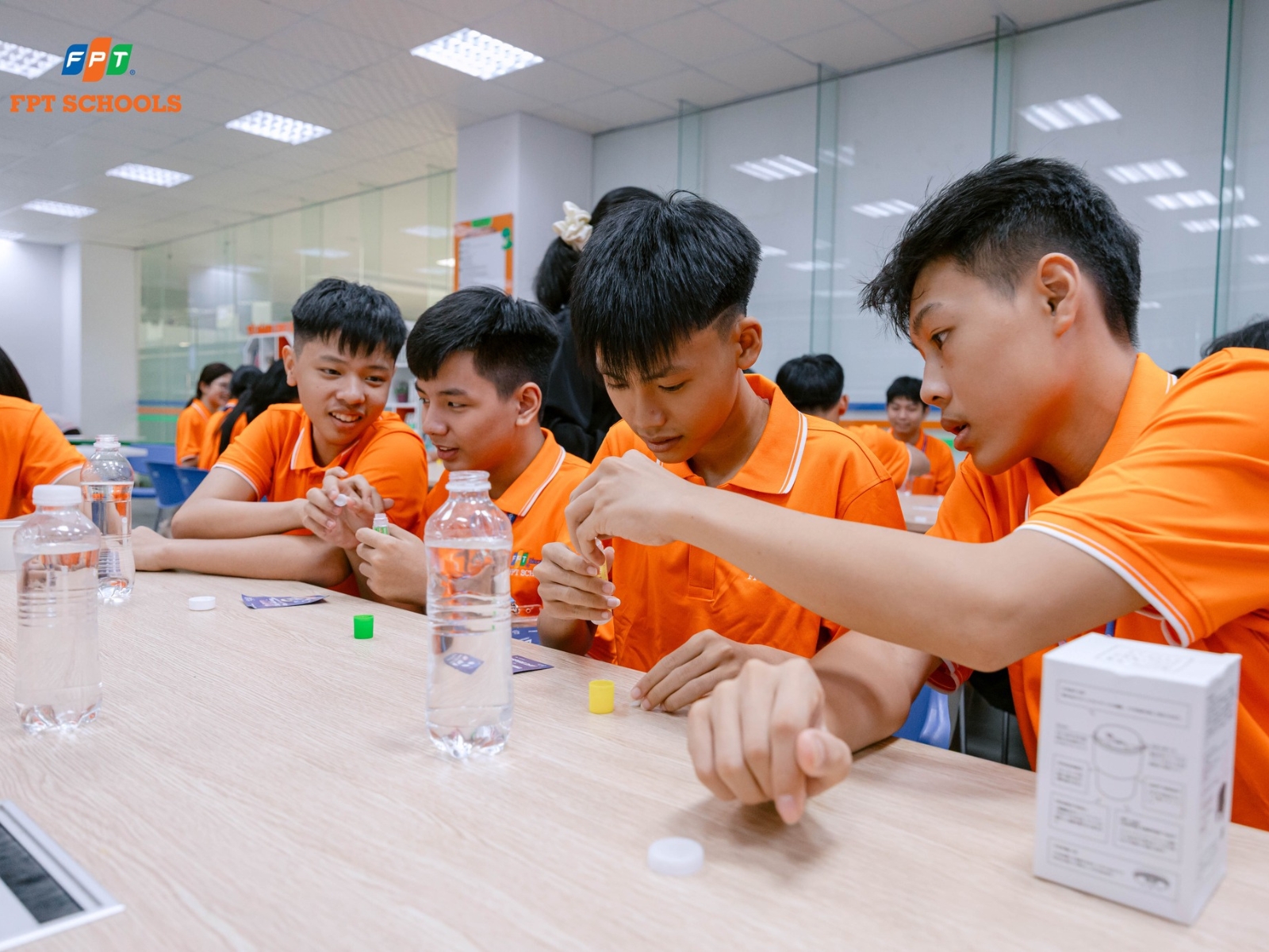 Cách học giỏi môn toán lớp 9 hiệu quả cho học sinh chuẩn bị thi vào 10 - FPT Education Luyện nhiều đề thi vào 10 các năm trước