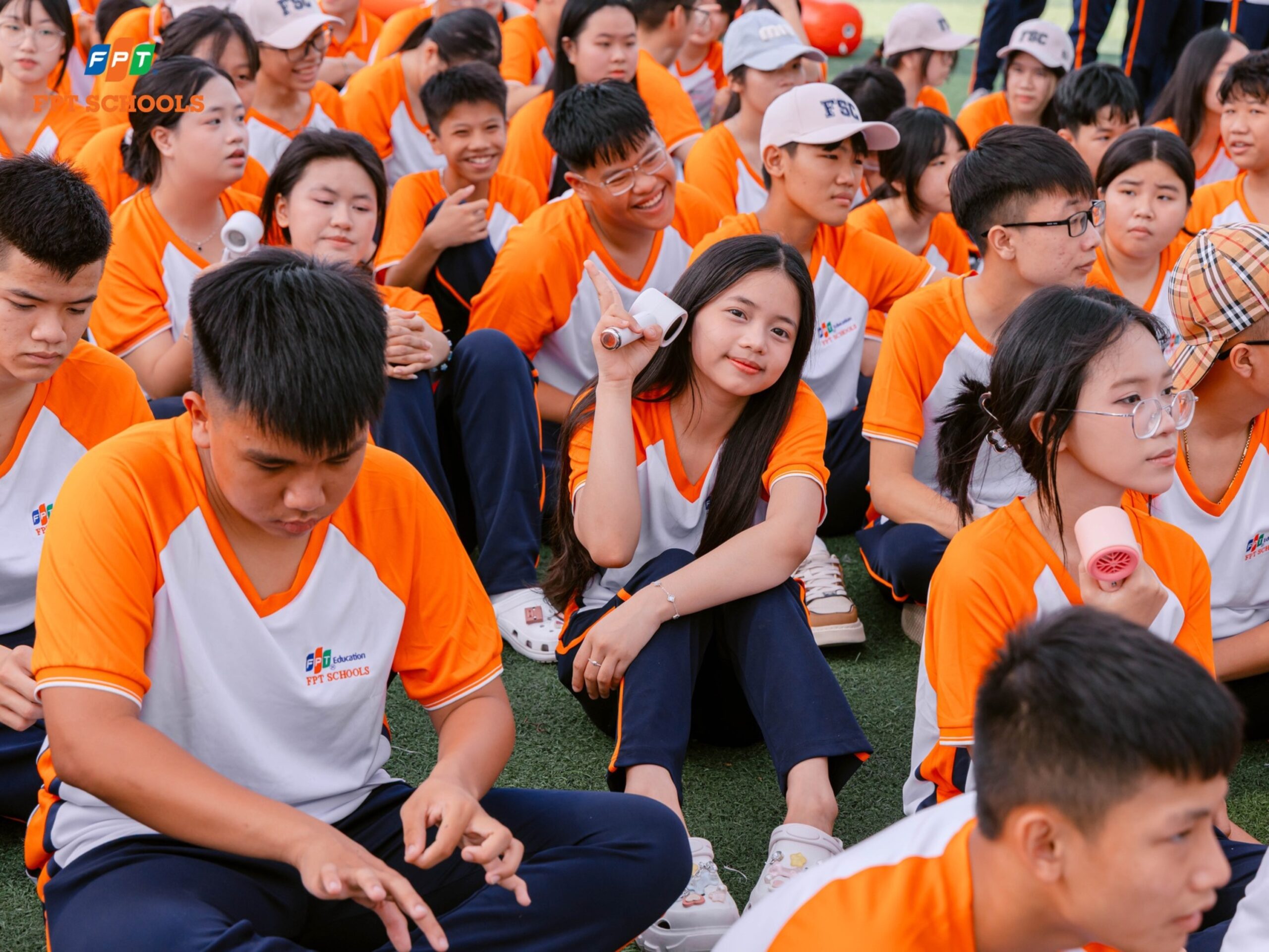 Bật mí 8 cách rèn luyện tư duy kỷ luật đơn giản, hiệu quả nhanh chóng - FPT Education Tự tạo môi trường buộc bản thân tiến bộ