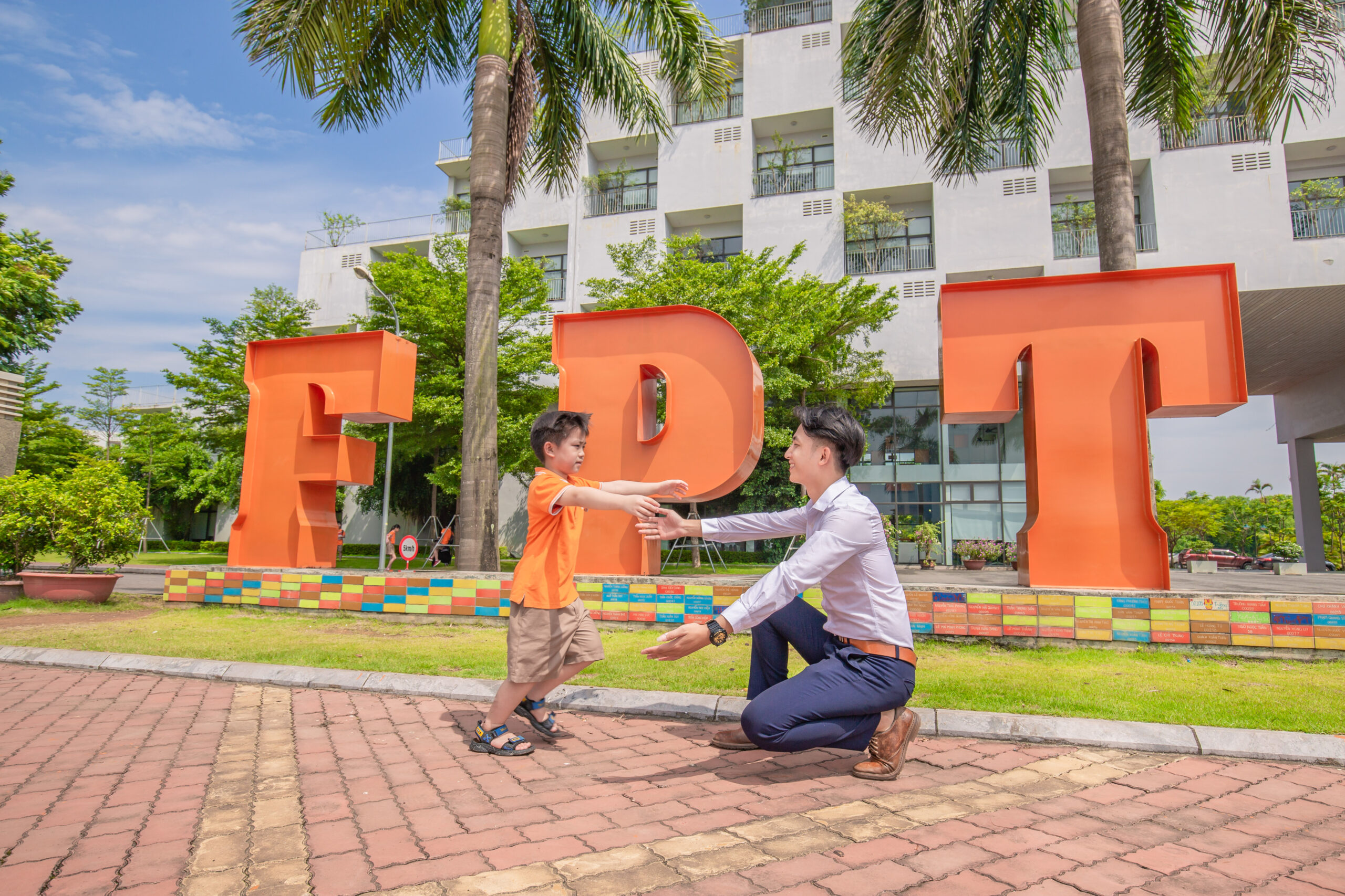 5 Cách Rèn Luyện Tự Tin Cho Trẻ Hiệu Quả Giúp Con Thể Hiện Bản Thân - FPT Education 5 Cách Rèn Luyện Tự Tin Cho Trẻ Hiệu Quả Giúp Con Thể Hiện Bản Thân