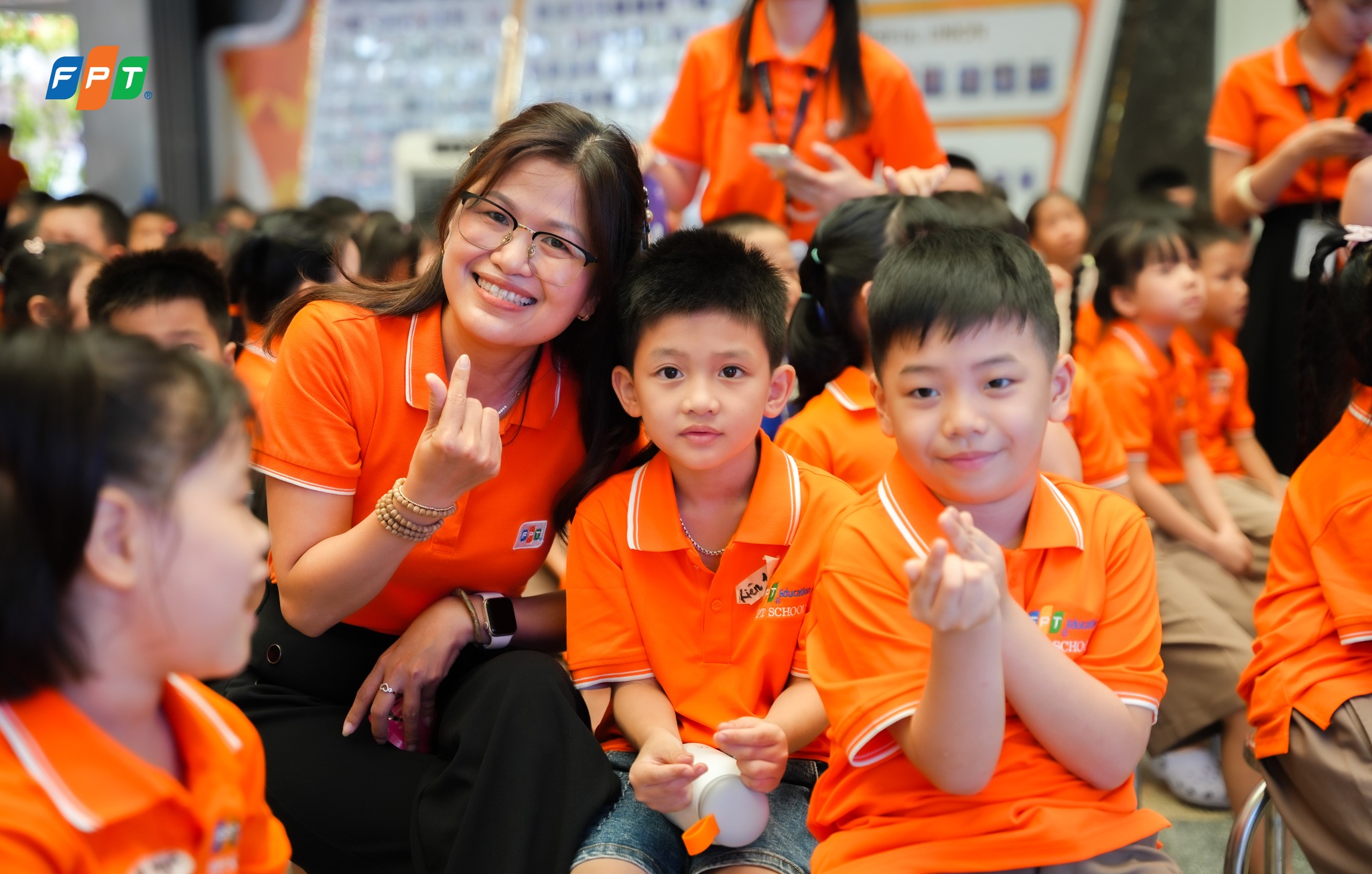 Cha mẹ làm thế nào khi trẻ không hòa đồng?