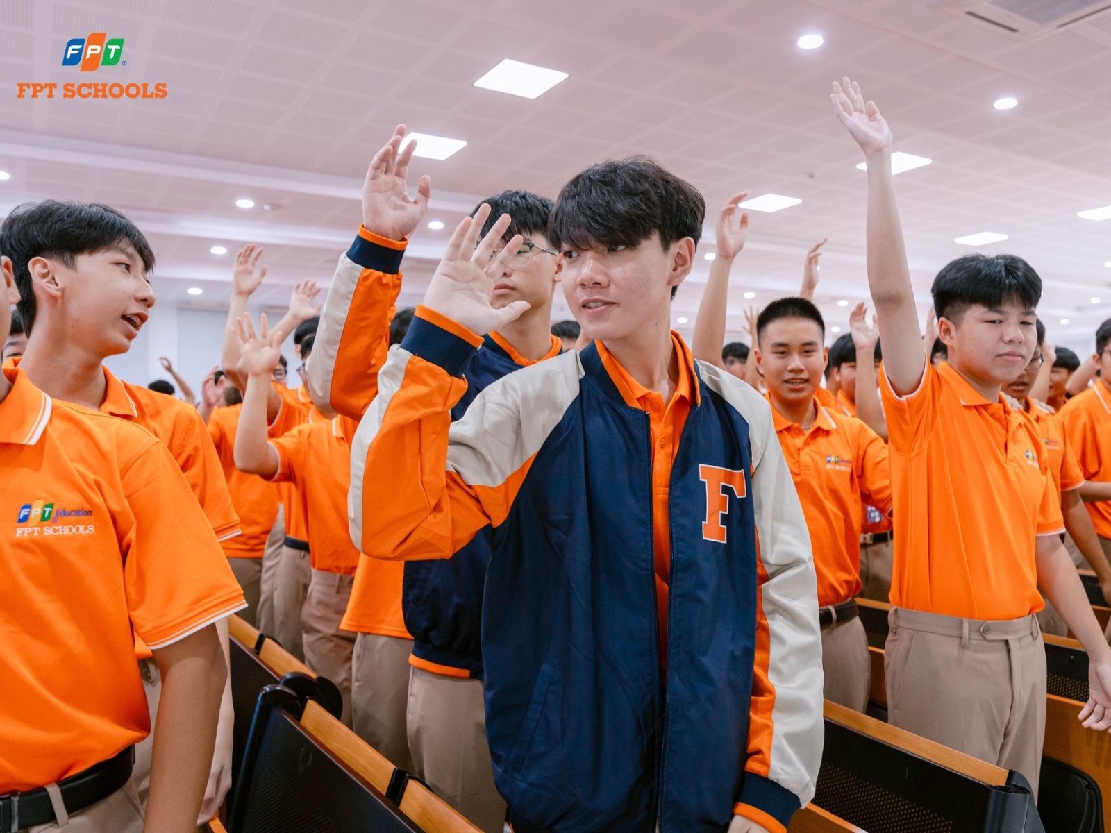 Chỉ số EQ là gì? Bí mật về cảm xúc quyết định 90% thành công - FPT Education Ra quyết định bình tĩnh, ít cảm tính