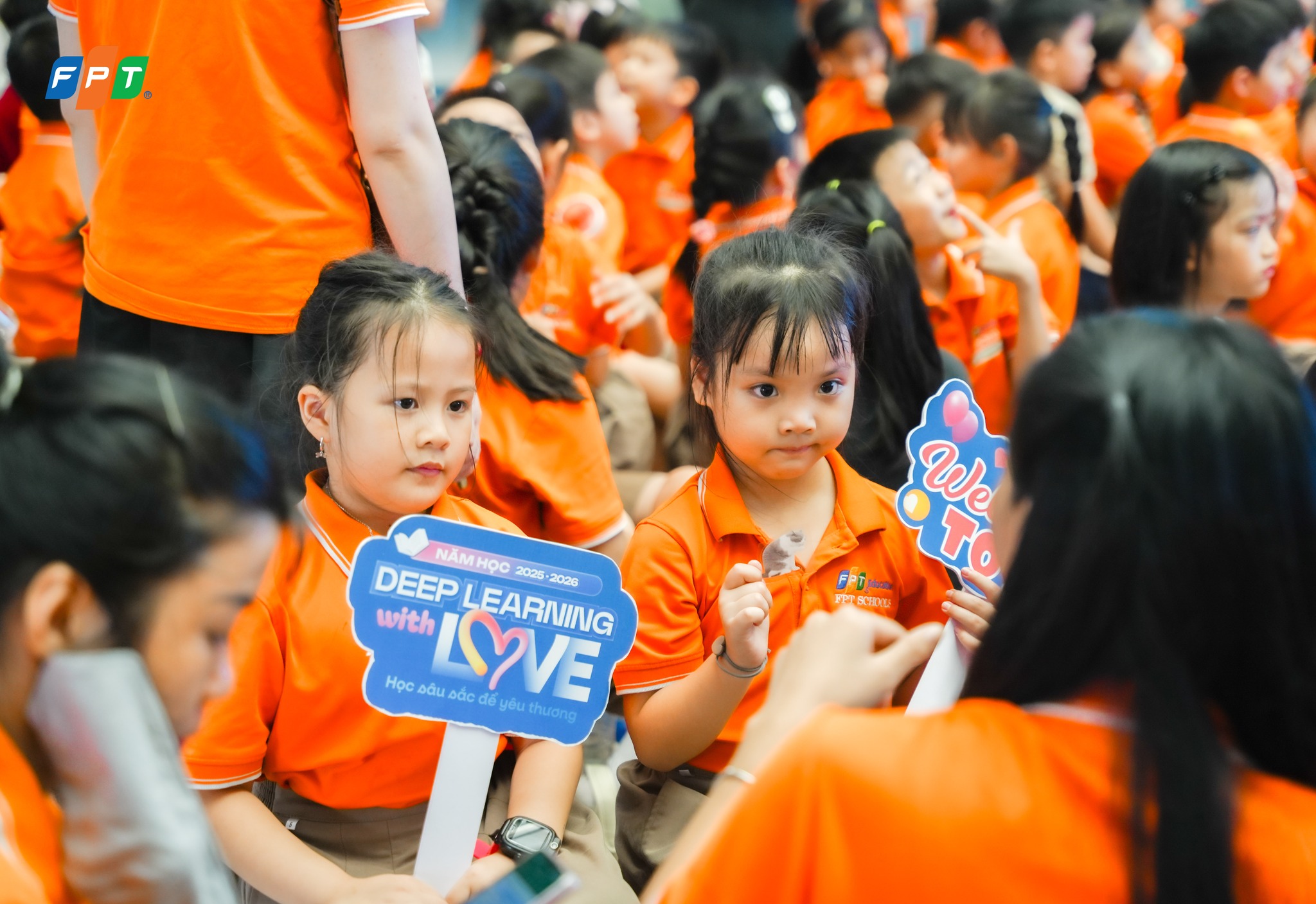 Chỉ số EQ là gì? Bí mật về cảm xúc quyết định 90% thành công | FPT Schools