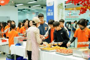 Con Ăn Bán Trú Có Đủ Dinh Dưỡng? Bố Mẹ Cần Hiểu Gì Về Suất Ăn Ở Trường