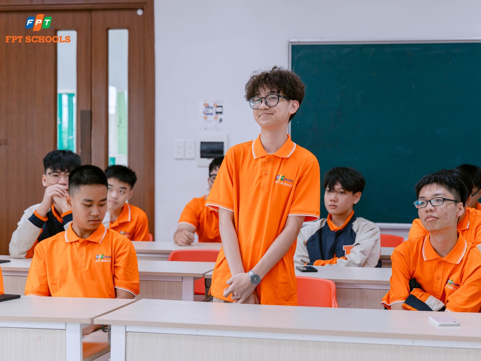 Dấu hiệu trẻ trầm tính, ít nói