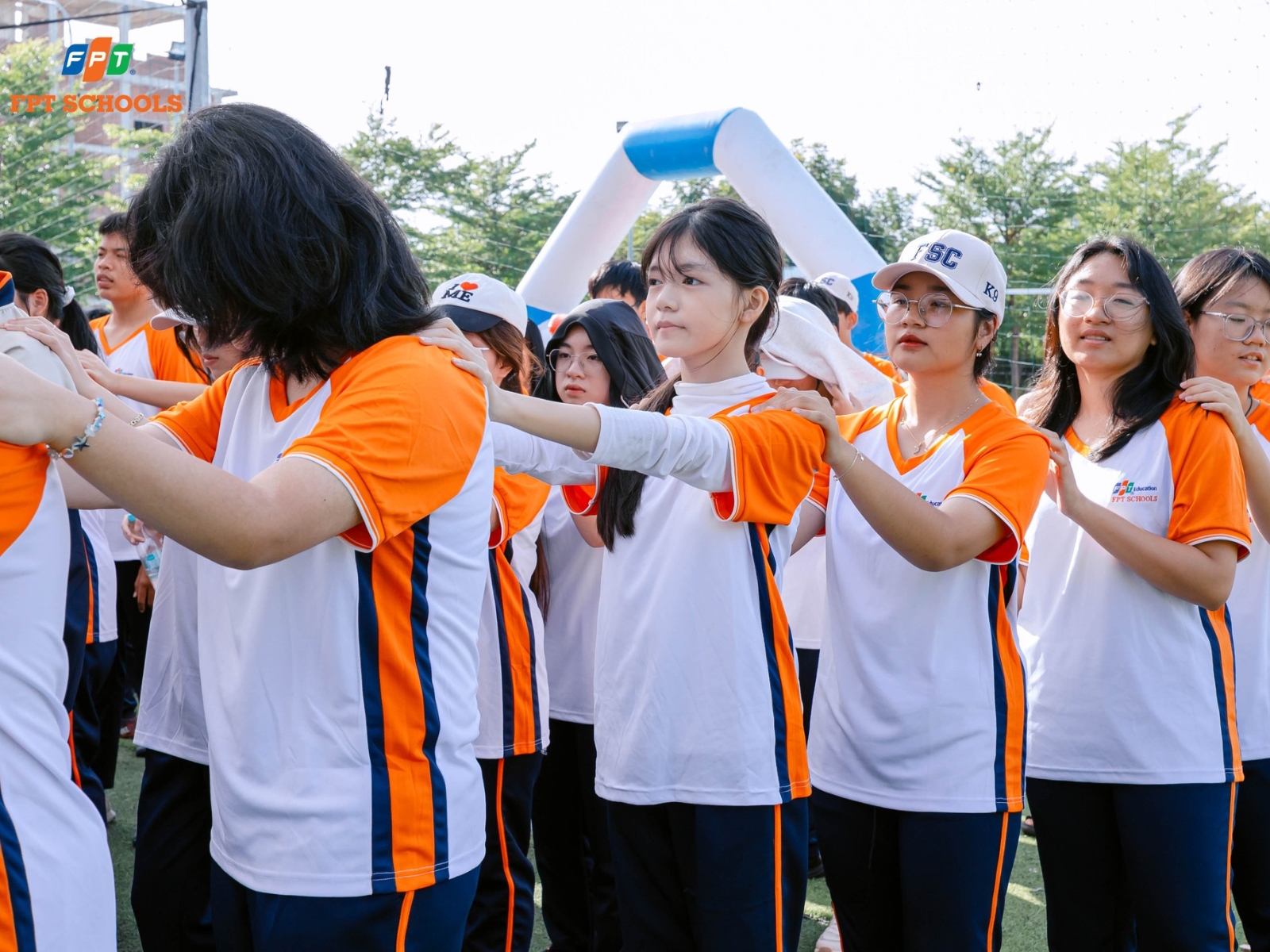 Những lợi ích mà đá bóng mang lại cho trẻ