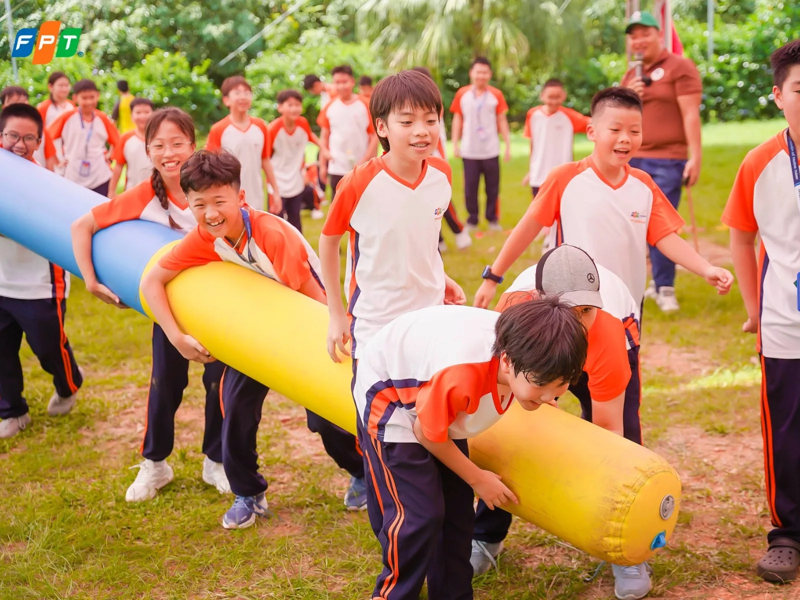 Độ tuổi phát triển chiều cao của nam là khi nào? Giai đoạn vàng không nên bỏ lỡ - FPT Education Cách tối ưu hóa sự phát triển chiều cao trong giai đoạn vàng