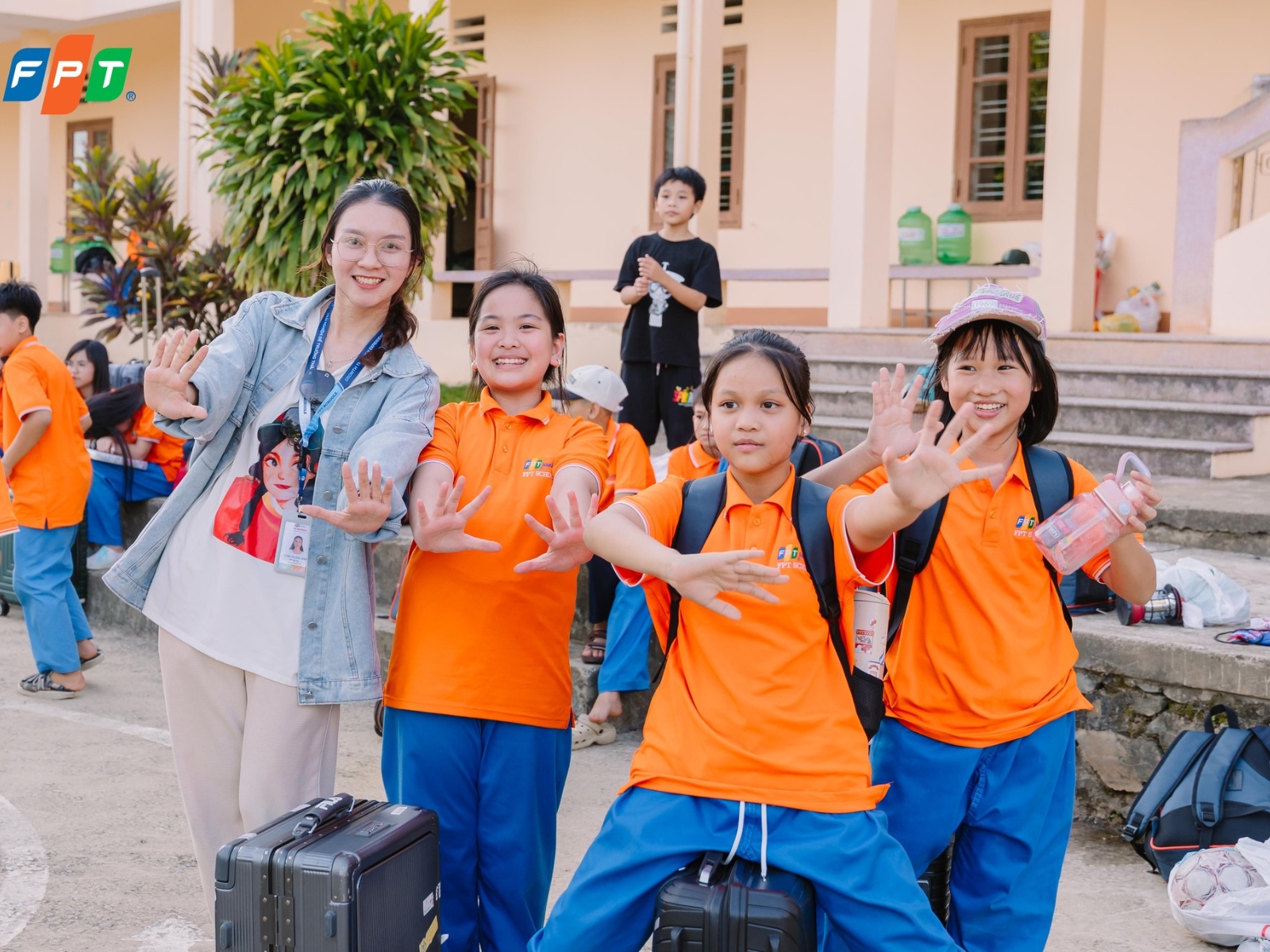 10 kỹ năng sinh tồn cho trẻ cha mẹ nên dạy từ sớm - FPT Education Kỹ năng sơ cứu đơn giản