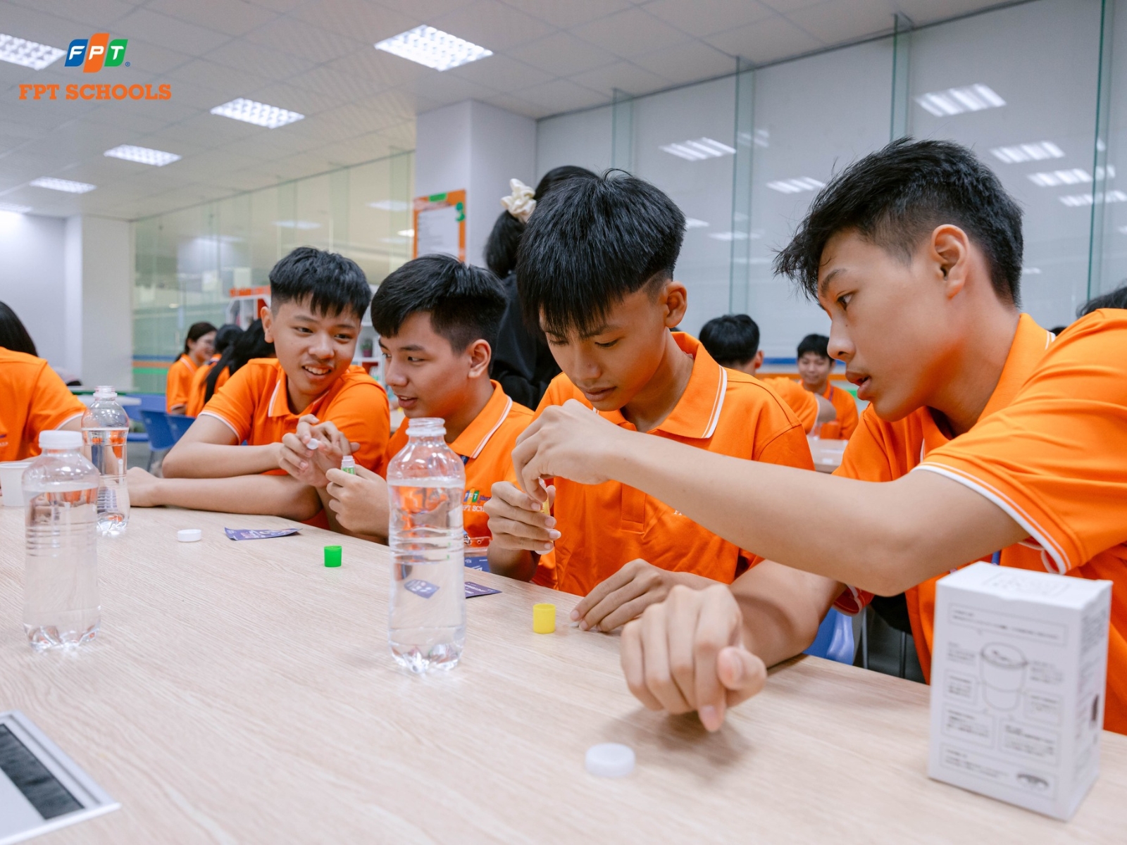 Bật mí 9 lợi ích của việc tham gia câu lạc bộ dành cho học sinh - sinh viên - FPT Education Lợi ích của việc tham gia câu lạc bộ đối với học sinh – sinh viên