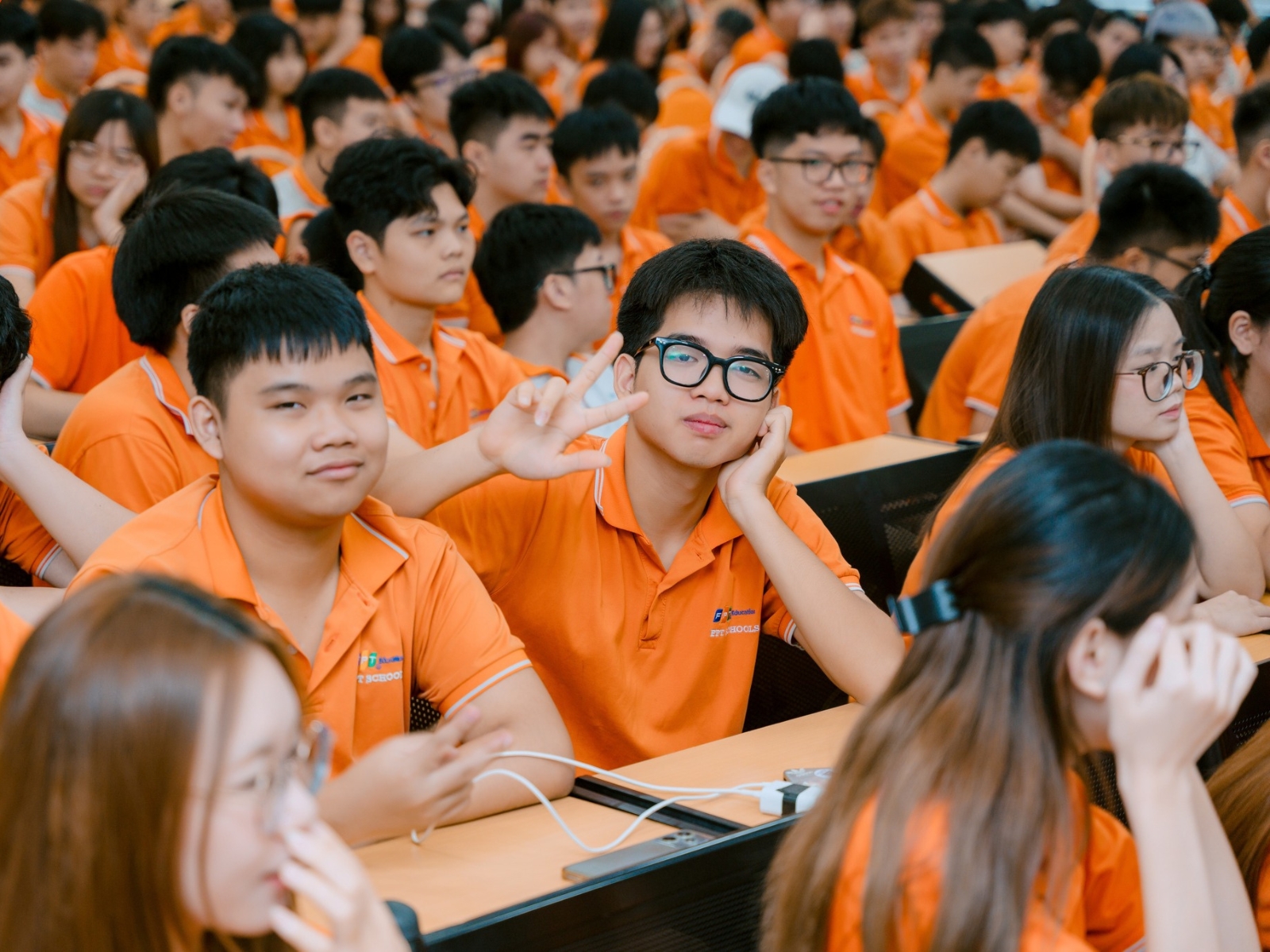 Tác hại của nghiện game hiểm họa âm thầm đe dọa thế hệ trẻ - FPT Education Cách khắc phục và phòng tránh nghiện game