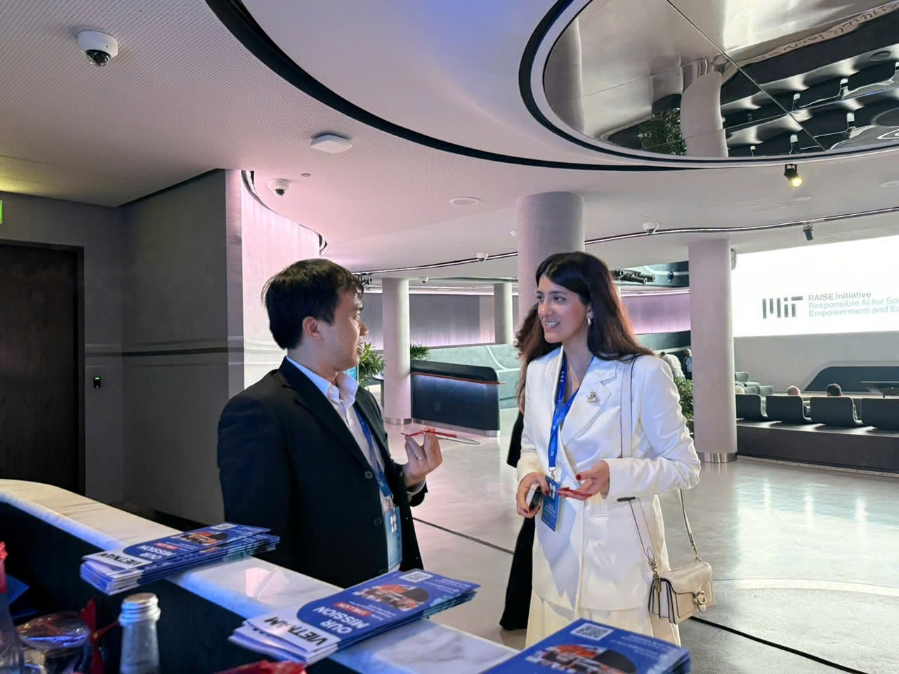 Day of AI Vietnam - Mô hình tiêu biểu toàn cầu về lan toả AI có trách nhiệm - FPT Education Day of AI Vietnam - Mô hình tiêu biểu toàn cầu về lan toả AI có trách nhiệm | FPT Schools