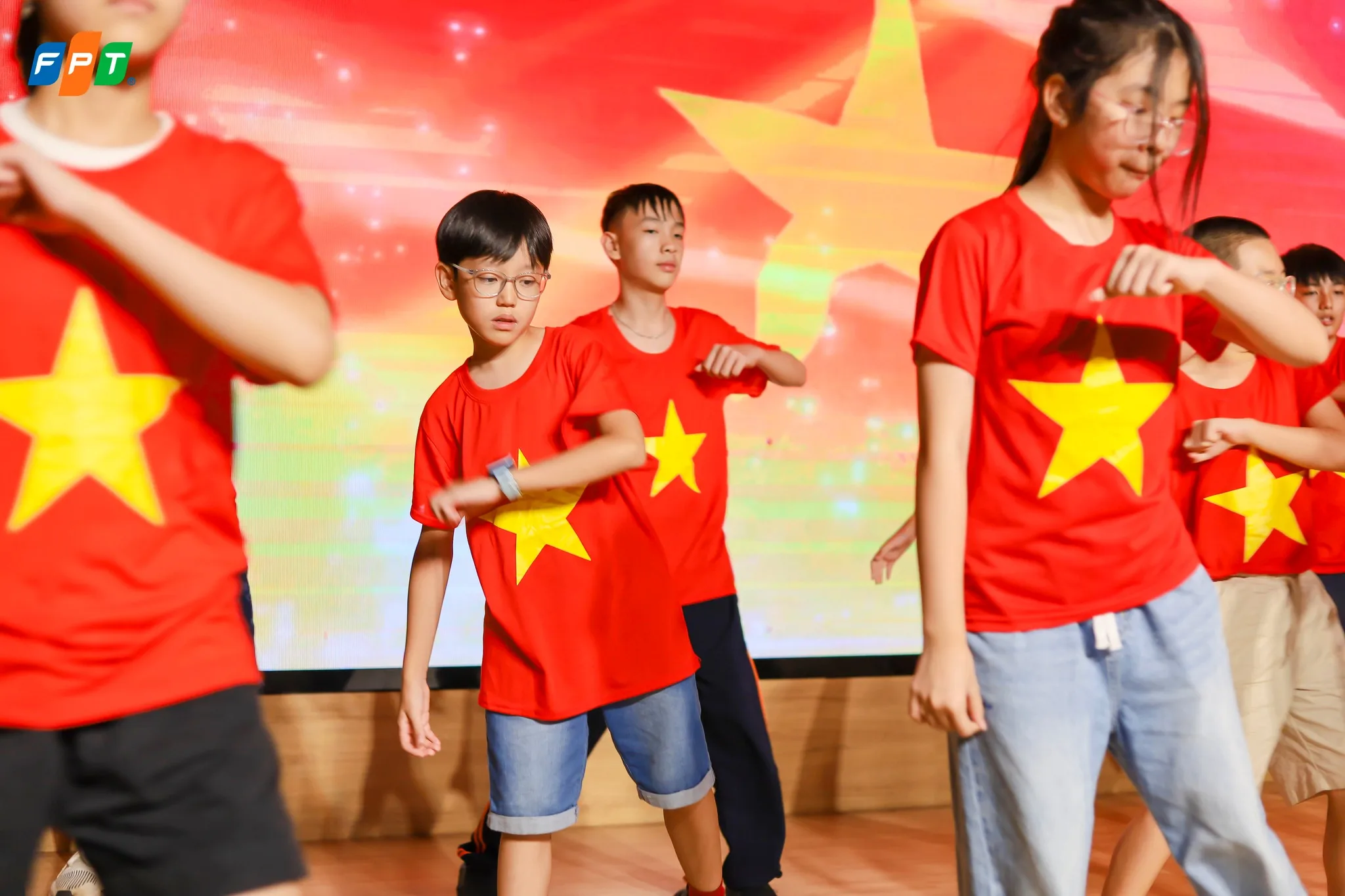 Những thay đổi nội tiết tố tuổi dậy thì mà trẻ hay gặp phải - FPT Education thay đổi nội tiết tố tuổi dậy thì