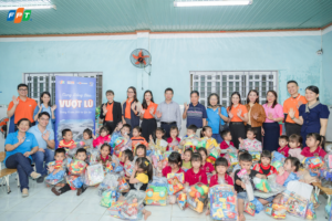 FPT Schools đồng hành lan tỏa yêu thương đến học sinh vùng bão lũ tại Gia Lai | FPT Schools