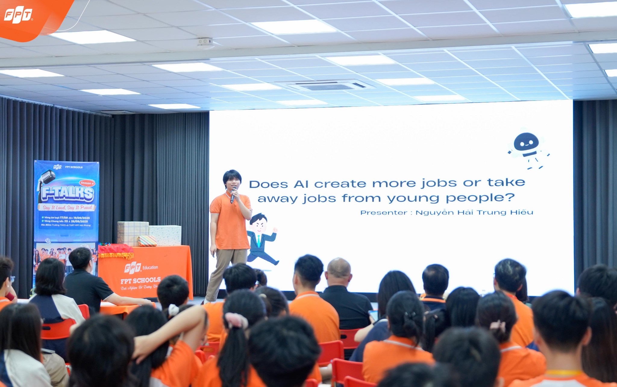 Bóc profile học sinh FPT School Hải Phòng lần đầu tiên thi Đường lên đỉnh Olympia | FPT Schools