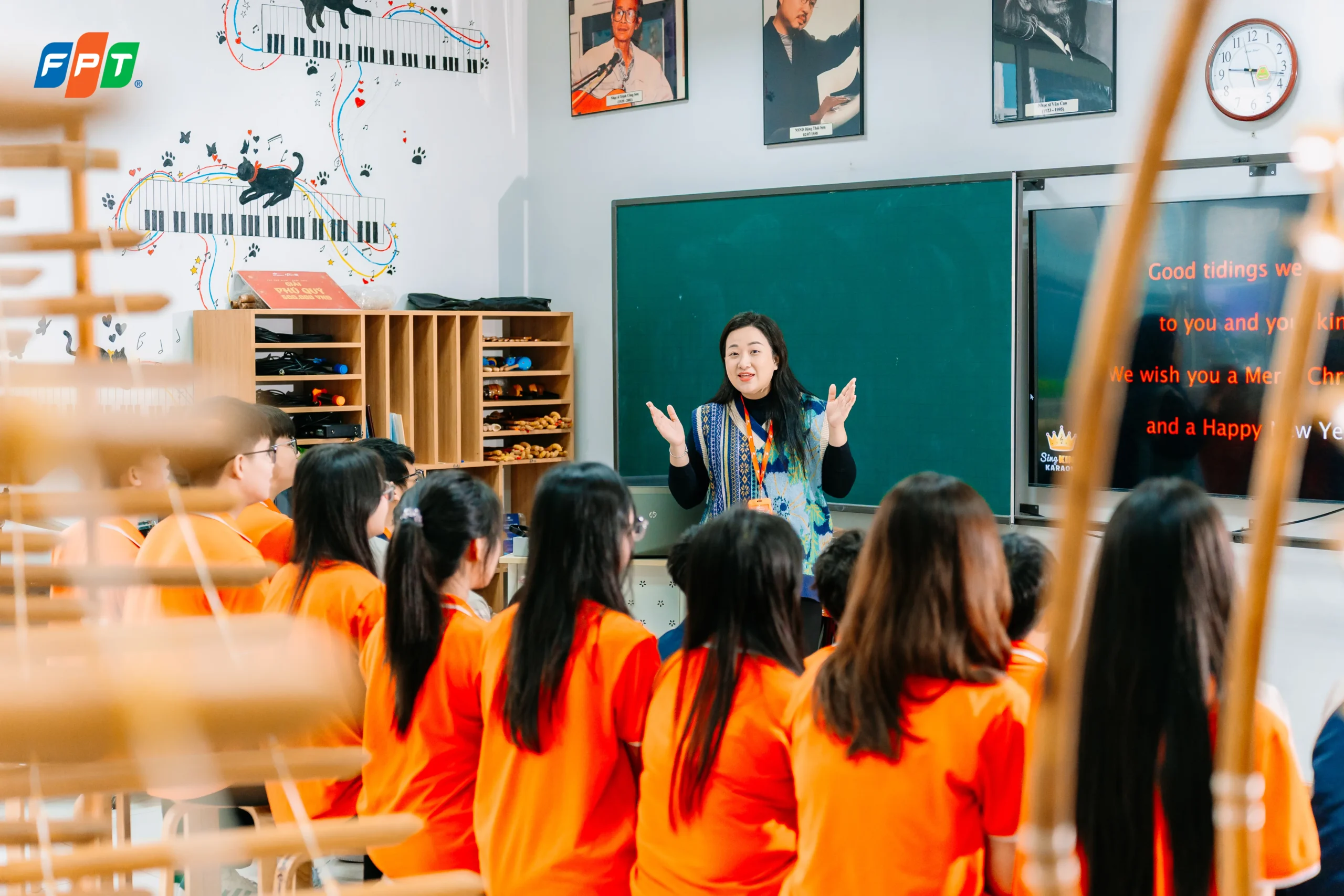 lớp học hát tiếng anh