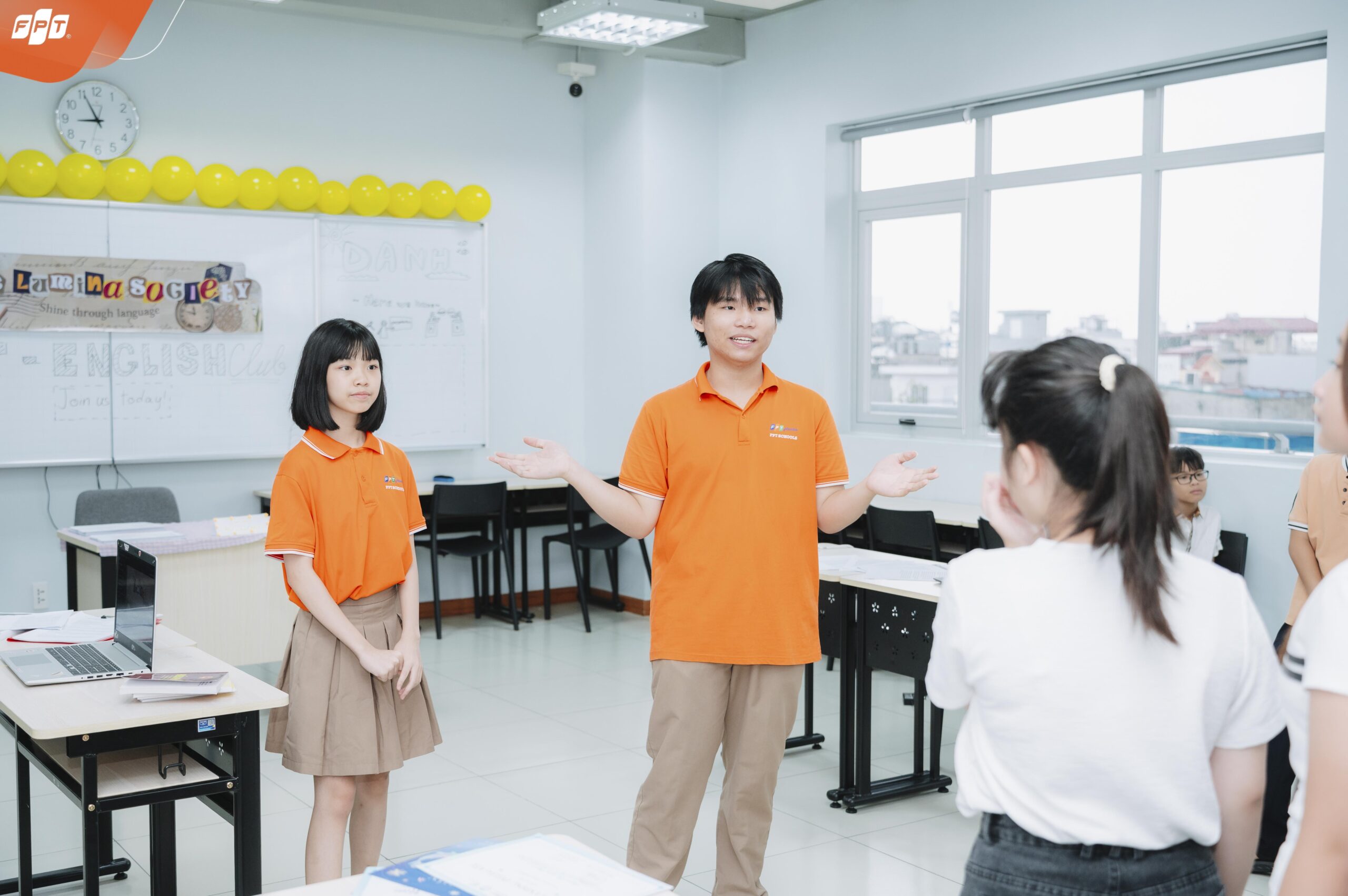 Bóc profile học sinh FPT School Hải Phòng lần đầu tiên thi Đường lên đỉnh Olympia | FPT Schools