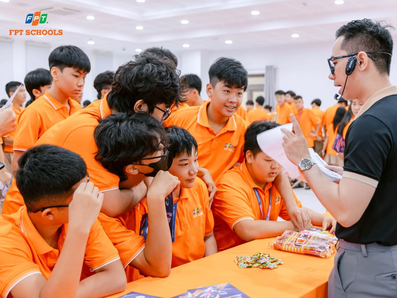 Áp Lực Học Tập Là Gì? Nguyên Nhân, Hậu Quả Và Cách Giải Tỏa - FPT Education Nguy cơ bỏ cuộc hoặc học chậm tiến độ