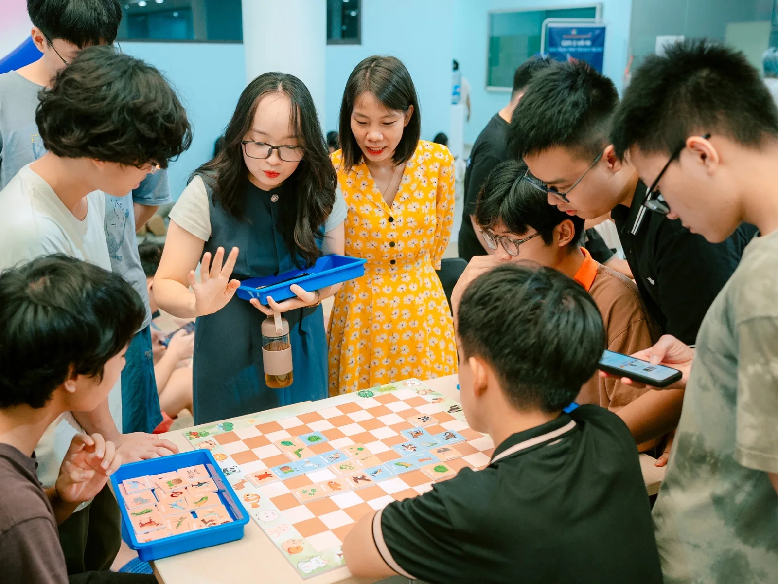 Bộ dụng cụ STEM dành cho trẻ tiểu học