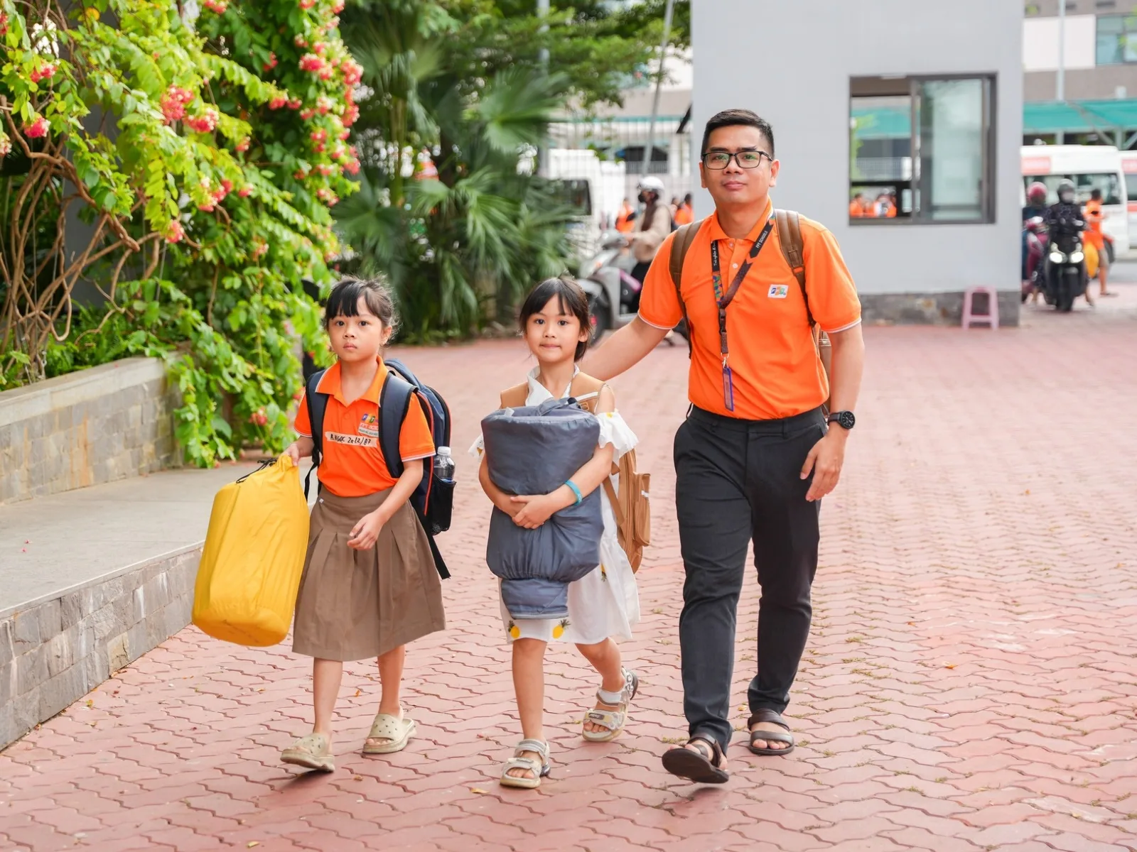 Cách Cha Mẹ Làm Bạn Với Con Đơn Giản, Hiệu Quả Nhất