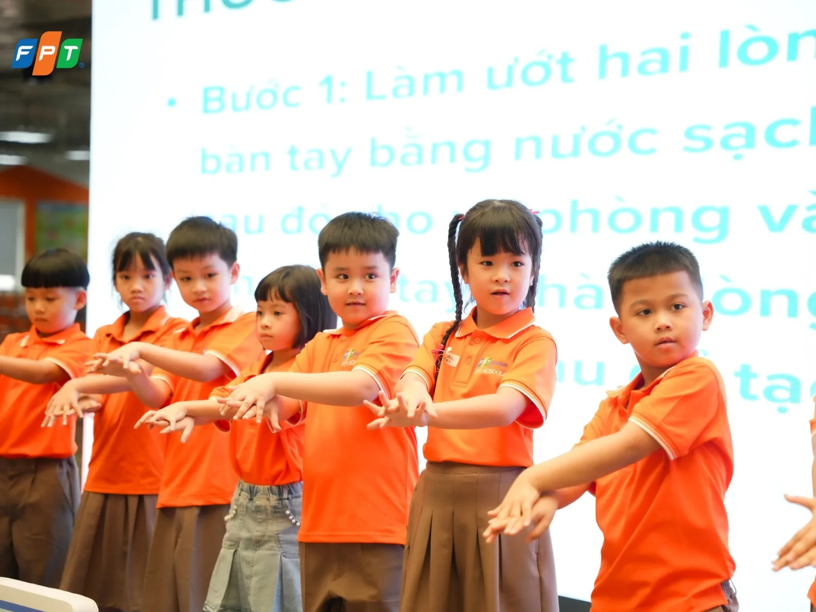 Cách giới hạn thời gian dùng điện thoại cho trẻ đơn giản, hiệu quả nhất - FPT Education Nguyên tắc quan trọng khi giới hạn thời gian