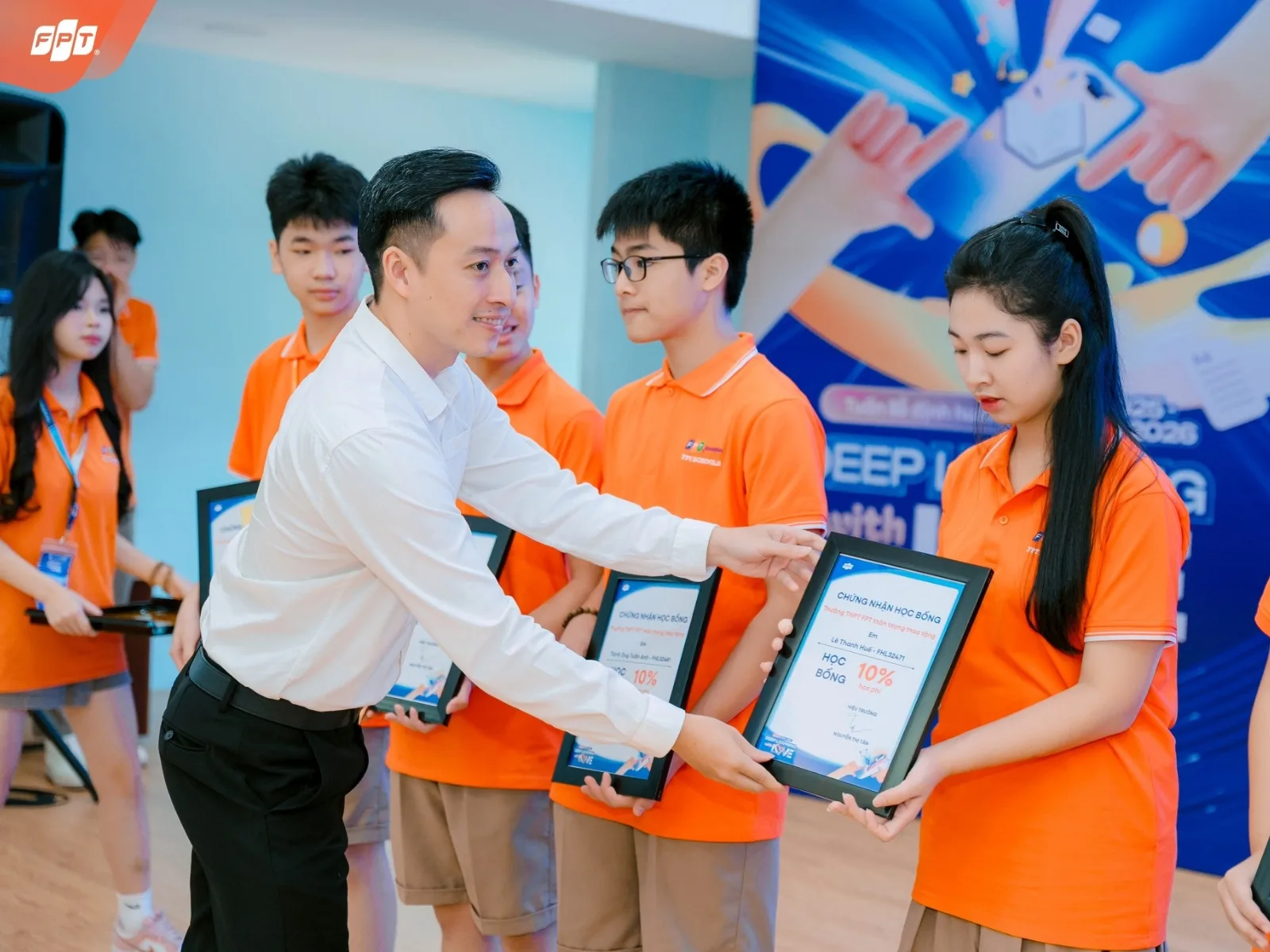 Khuyến khích trẻ thử sức với các hoạt động yêu thích