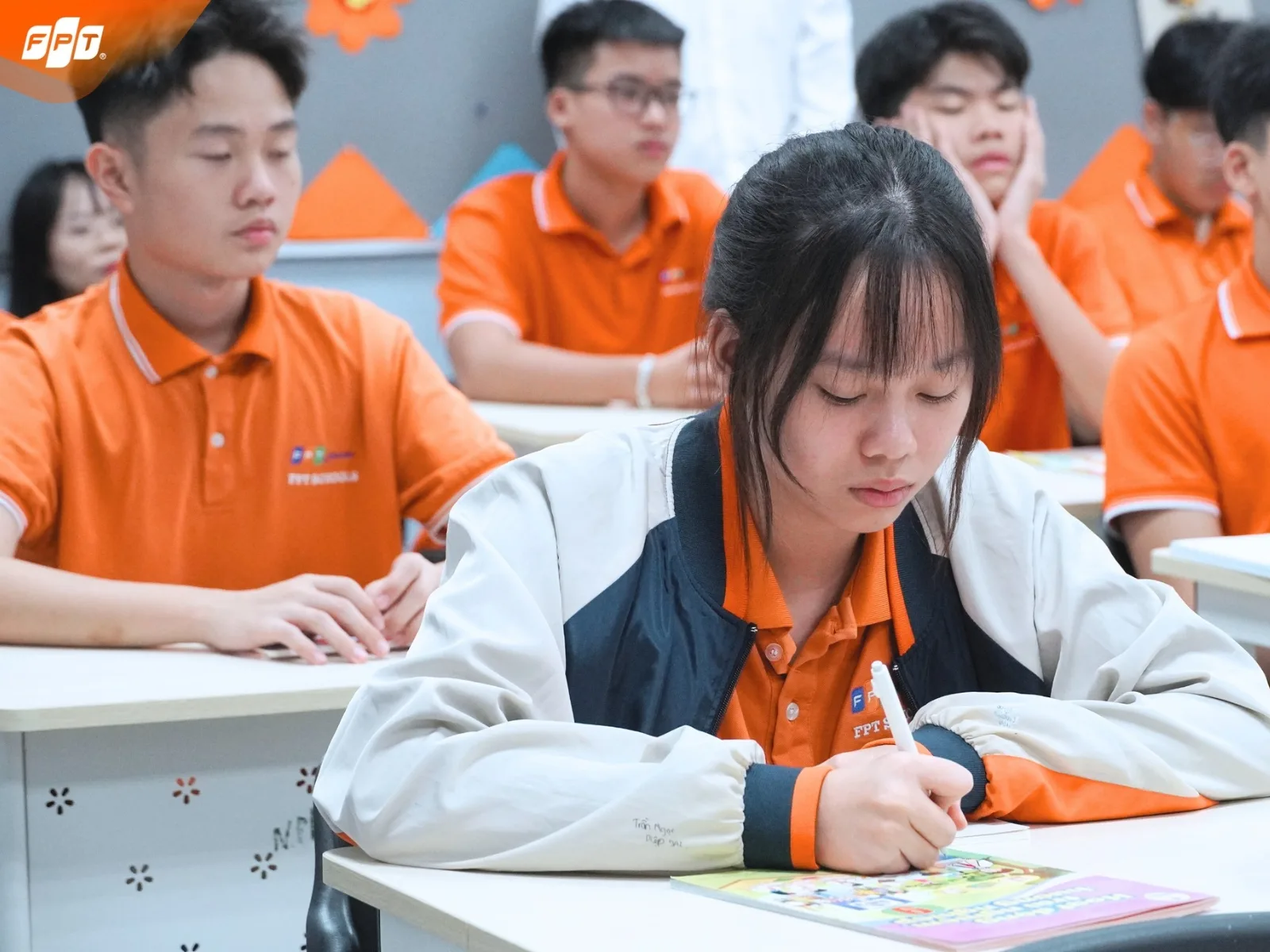 Cách học giỏi môn toán lớp 9 hiệu quả cho học sinh chuẩn bị thi vào 10 | FPT Schools