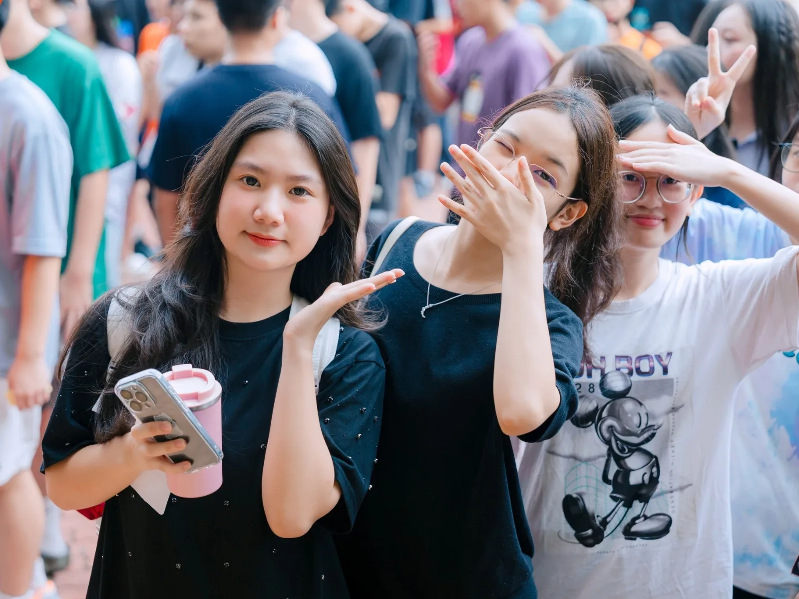 Cách rèn luyện thể lực cho trẻ giúp phát triển toàn diện và khỏe mạnh - FPT Education Động viên và khích lệ từng bước tiến của trẻ
