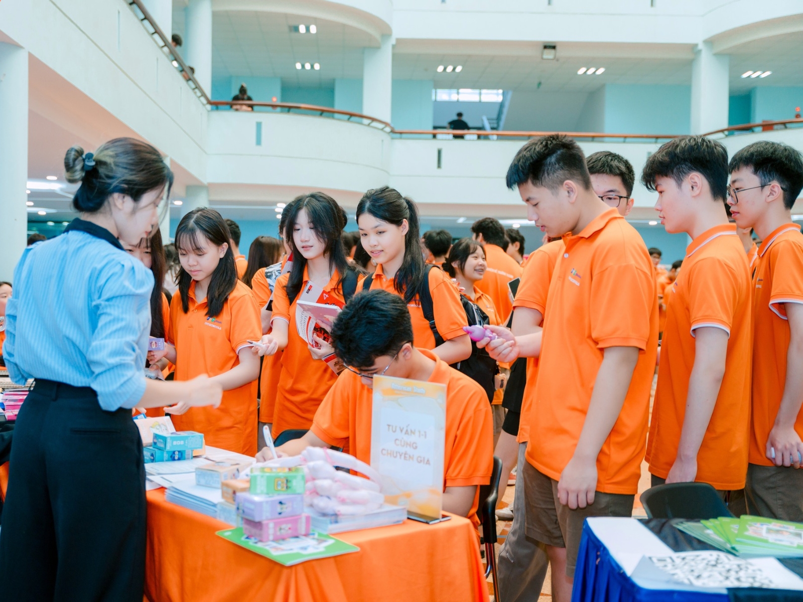 Dấu hiệu bạn đang bị lệ thuộc vào thế giới ảo