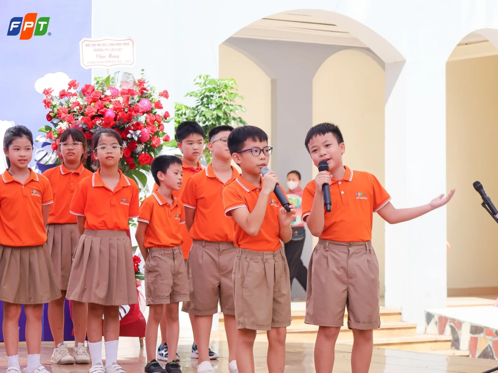 Chương trình học lớp 1 mới có gì thay đổi? Ba mẹ cần biết để đồng hành hiệu quả - FPT Education Điểm nổi bật trong chương trình học lớp 1 mới hiện nay