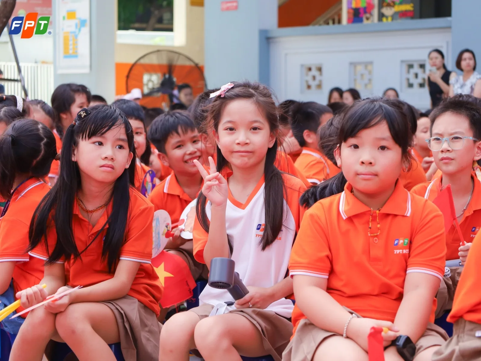 Chương trình học lớp 1 mới có gì thay đổi? Ba mẹ cần biết để đồng hành hiệu quả - FPT Education Thời khóa biểu lớp 1 theo định hướng mới
