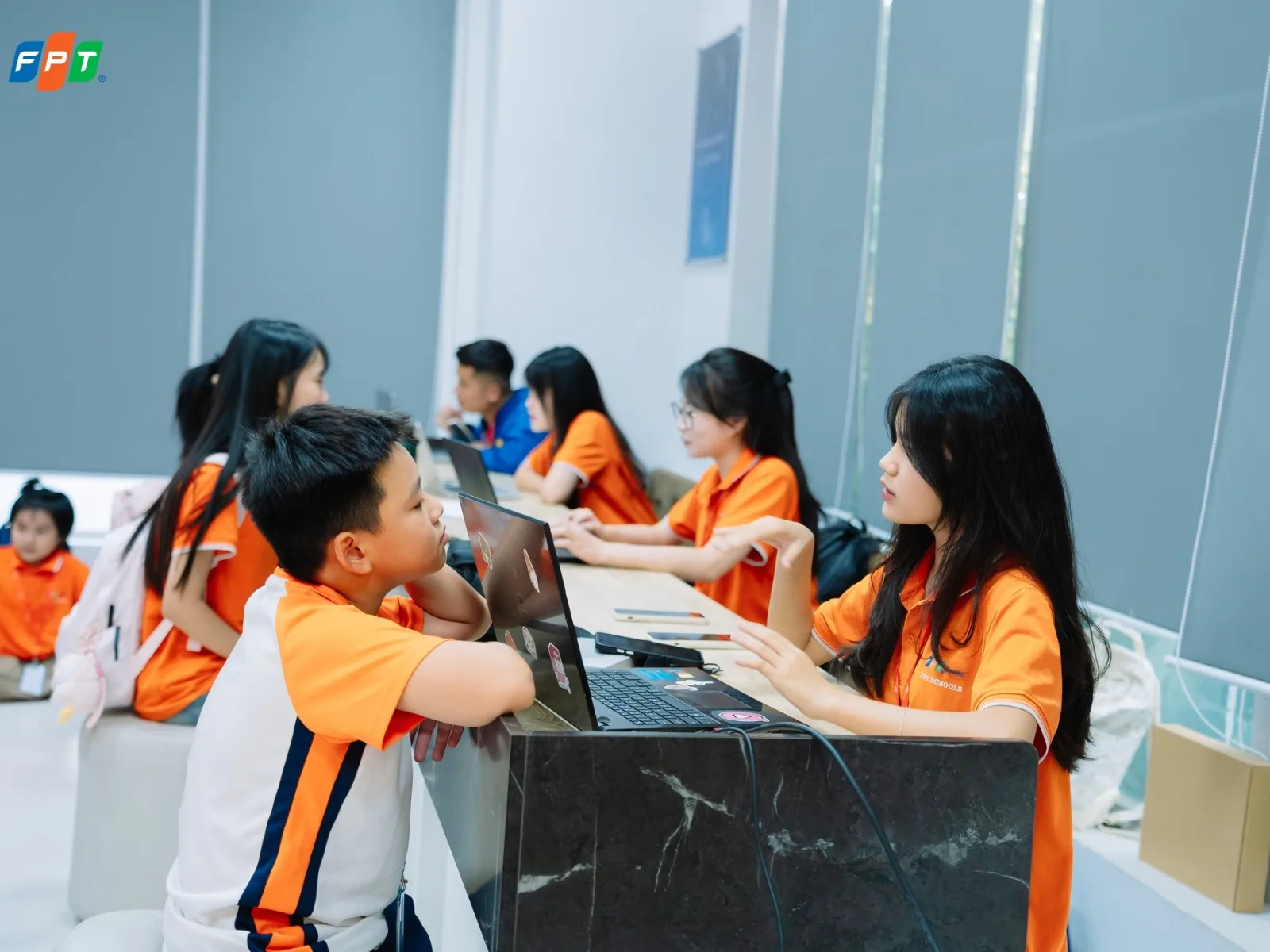 Chương trình học lớp 1 mới có gì thay đổi? Ba mẹ cần biết để đồng hành hiệu quả - FPT Education Lợi ích của chương trình học lớp 1 mới đối với học sinh