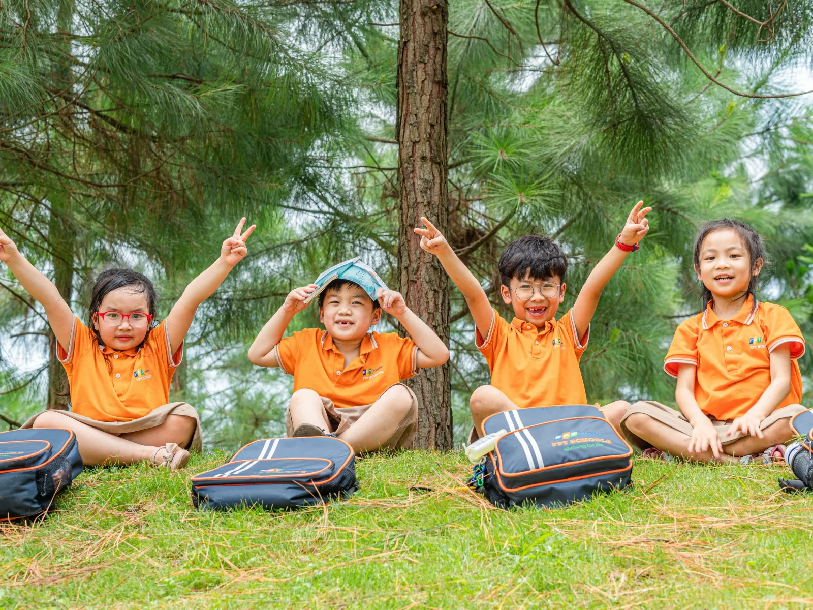 Chương trình học lớp 1 mới có gì thay đổi? Ba mẹ cần biết để đồng hành hiệu quả - FPT Education Lưu ý cho phụ huynh khi đồng hành cùng con lớp 1