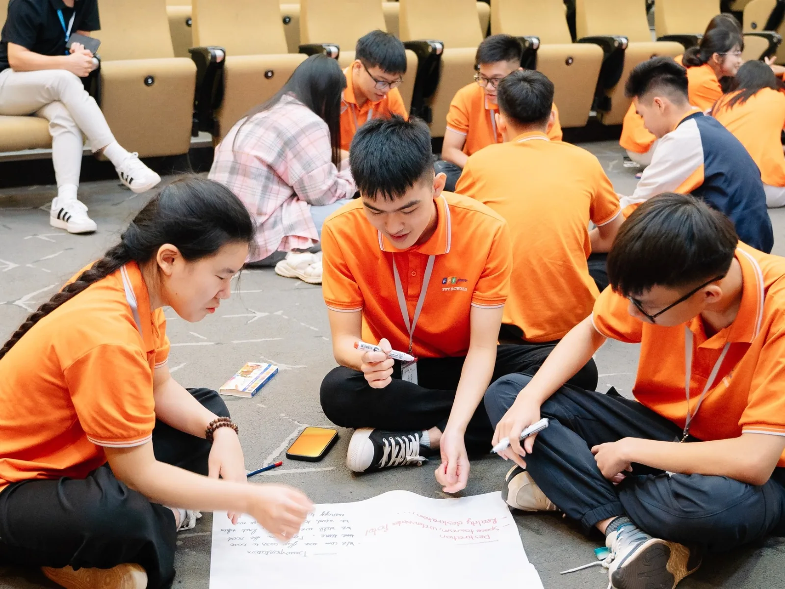 Có Nên Cho Bé Học Vẽ Sớm? Những Lợi Ích Bất Ngờ Cha Mẹ Không Nên Bỏ Qua - FPT Education Có Nên Cho Bé Học Vẽ Sớm? Những Lợi Ích Bất Ngờ Cha Mẹ Không Nên Bỏ Qua
