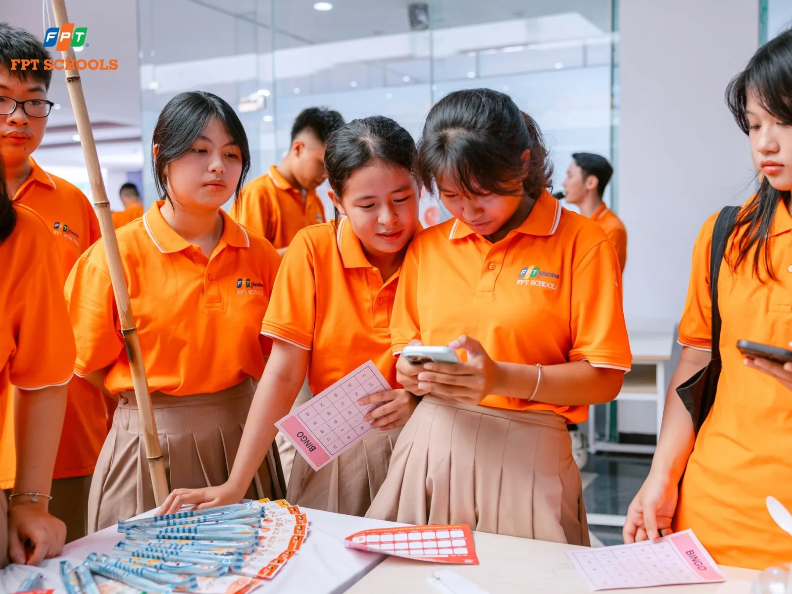 Có Nên Cho Bé Học Vẽ Sớm? Những Lợi Ích Bất Ngờ Cha Mẹ Không Nên Bỏ Qua - FPT Education Có Nên Cho Bé Học Vẽ Sớm? Những Lợi Ích Bất Ngờ Cha Mẹ Không Nên Bỏ Qua