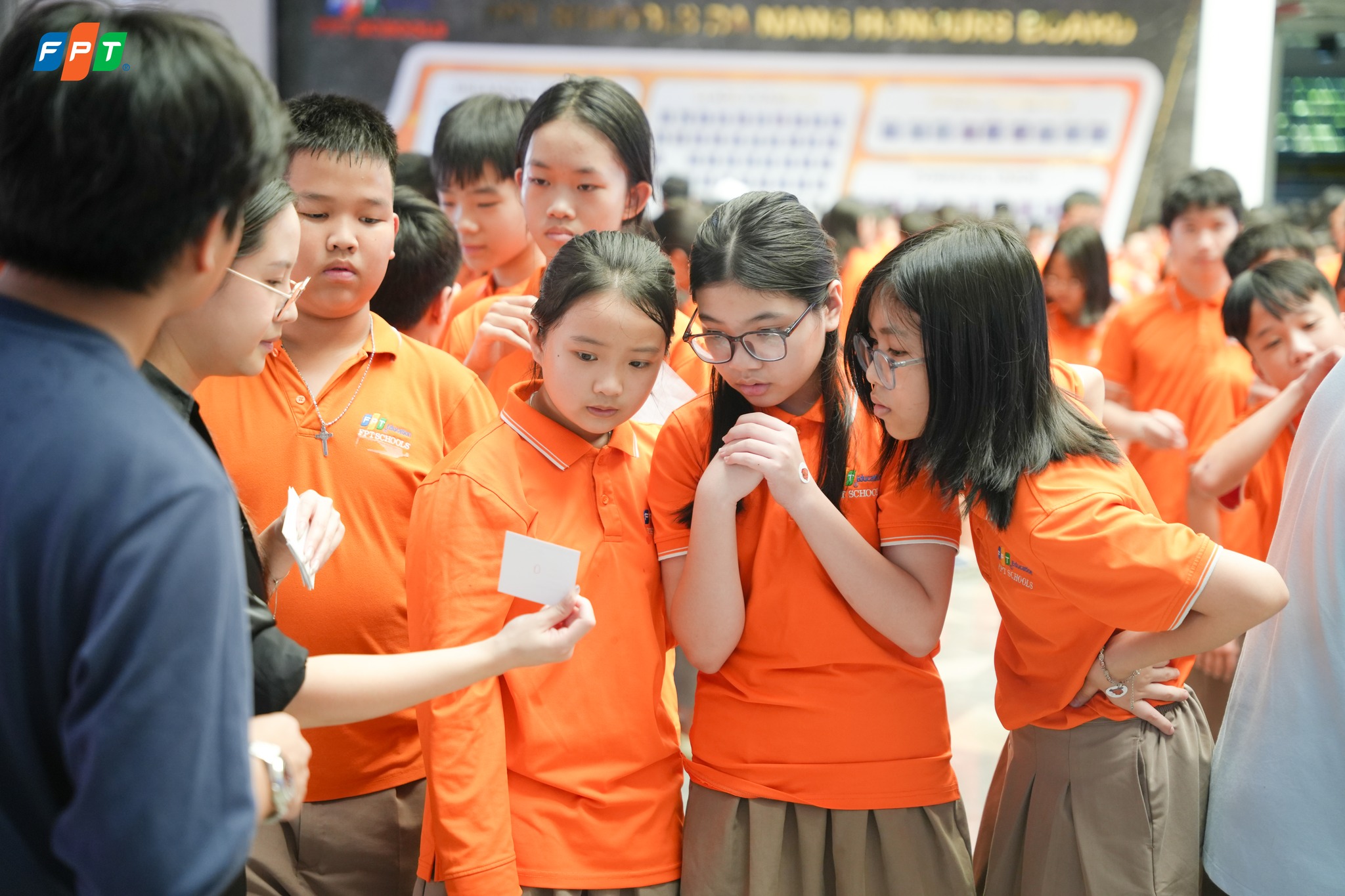 Có nên cho trẻ đi học sớm không? Xác định thời điểm lý tưởng cho con đi học | FPT Schools