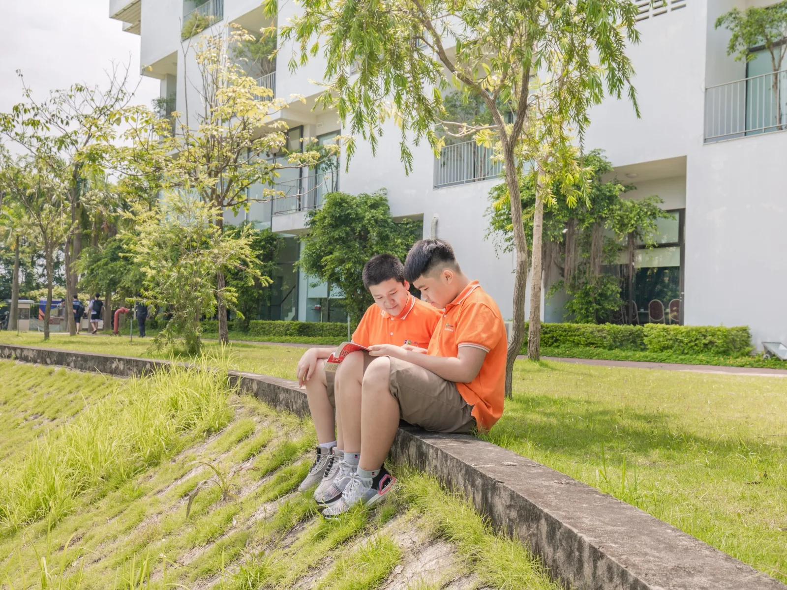 Dịch vụ xe đưa đón học sinh và những tiêu chí phụ huynh cần quan tâm - FPT Education Dịch vụ xe đưa đón học sinh và những tiêu chí phụ huynh cần quan tâm