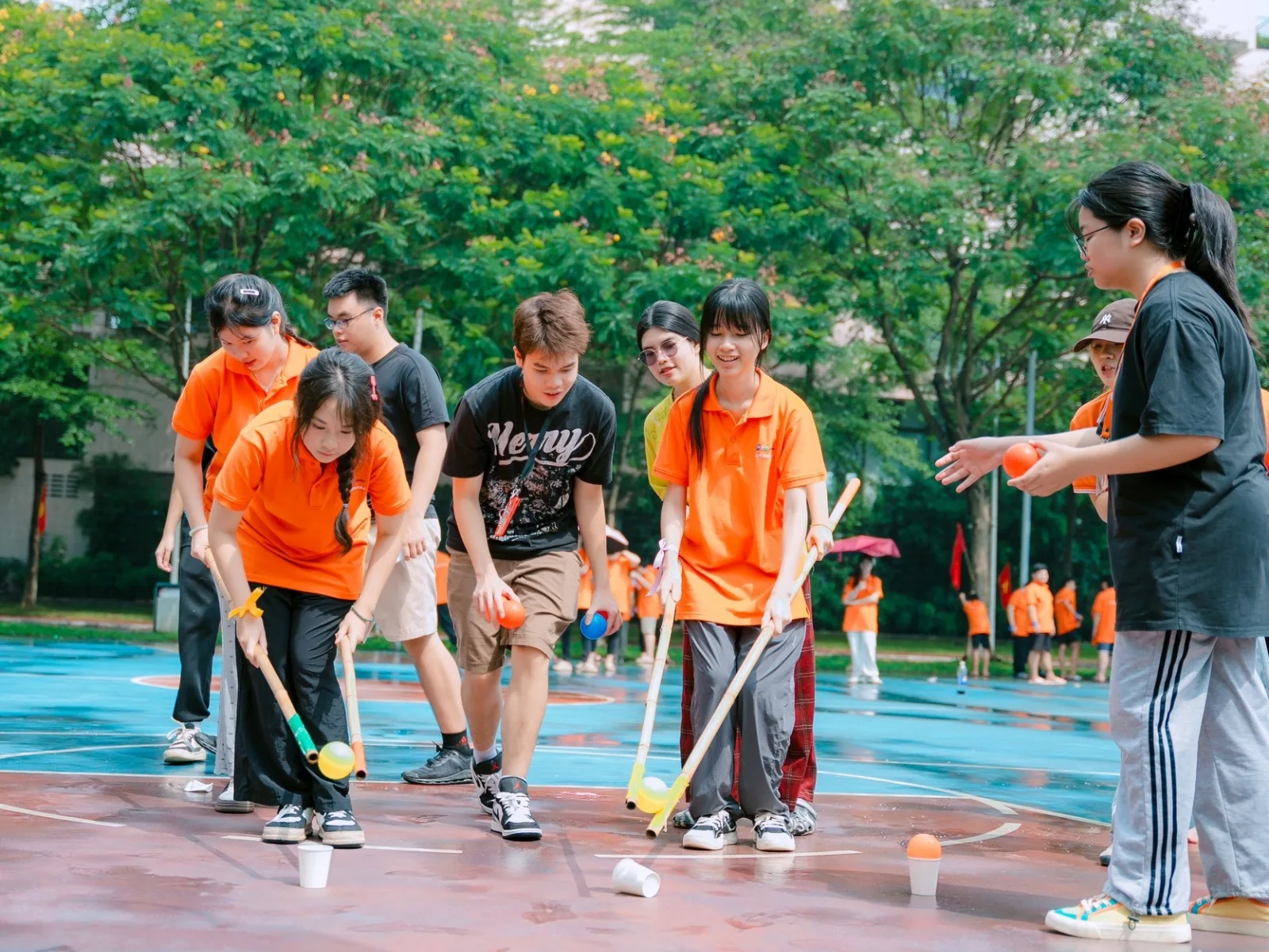 Đồng cảm là gì? Ý nghĩa và cách rèn luyện khả năng đồng cảm - FPT Education Tham gia hoạt động cộng đồng