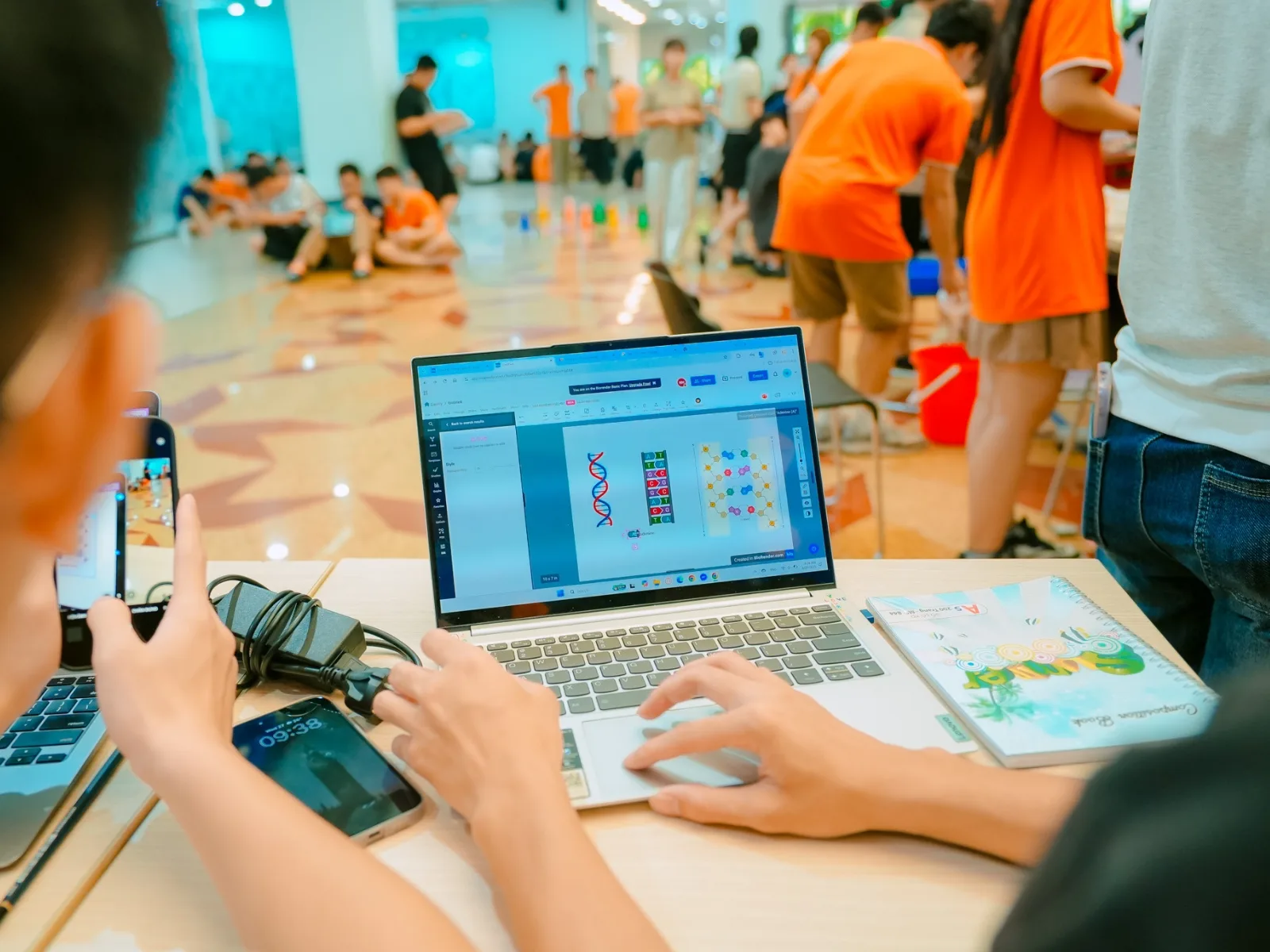 Đồng hành cùng con trong thời đại số an toàn và lành mạnh - FPT Education Đồng hành cùng con trong thời đại số
