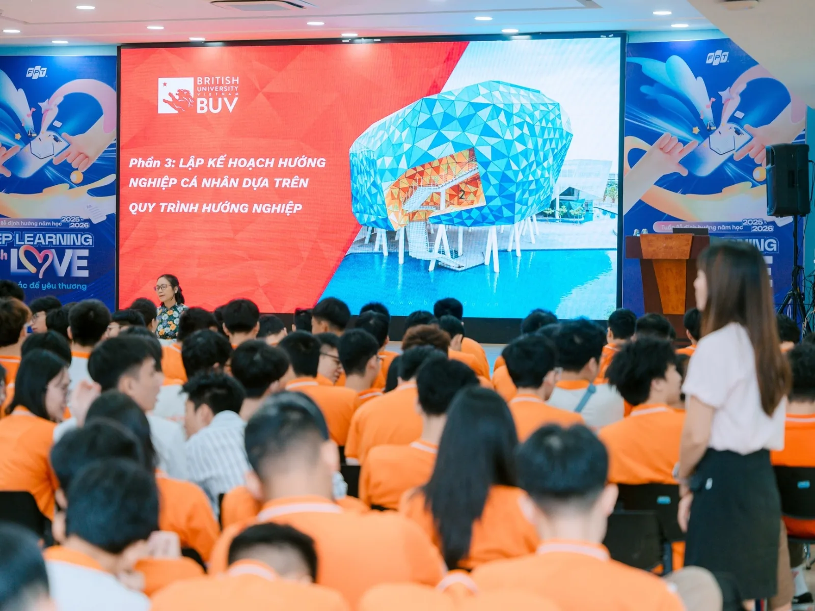 Đồng hành cùng con trong thời đại số an toàn và lành mạnh - FPT Education Đồng hành cùng con trong thời đại số