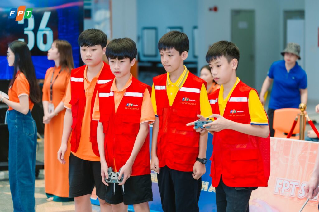 Trường Tiểu học và Trung học cơ sở FPT Đà Nẵng đồng hành cùng giải đấu Robot FPT Schools mở rộng 2025 - FPT Education giải đấu Robot FPT Schools mở rộng 2025